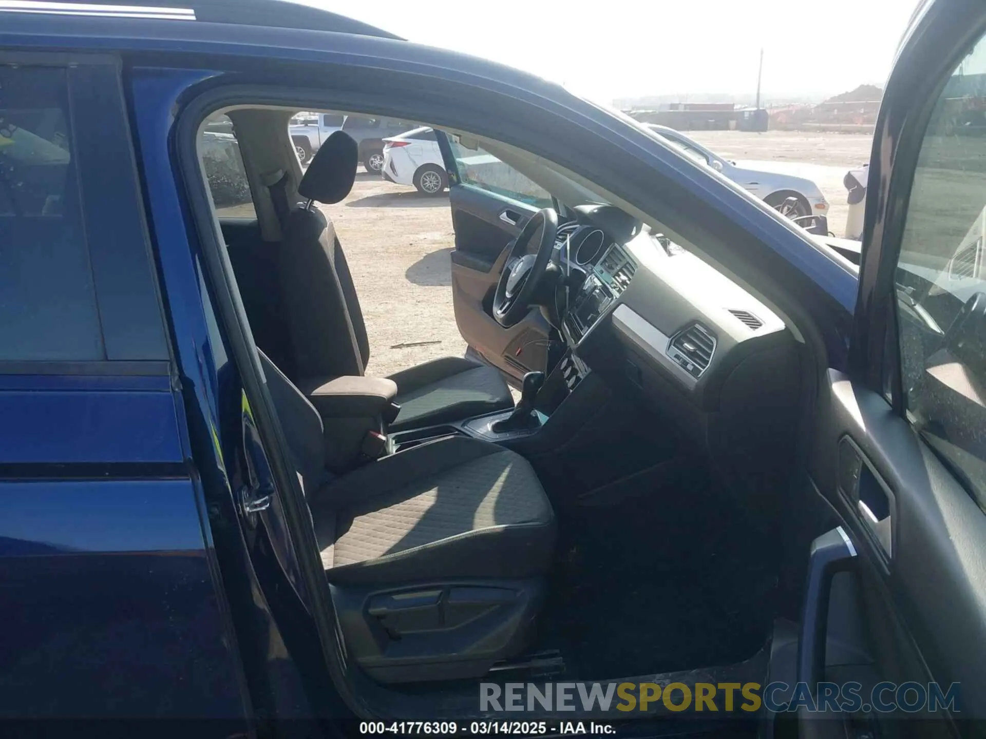 5 Photograph of a damaged car 3VV1B7AXXMM012292 VOLKSWAGEN TIGUAN 2021