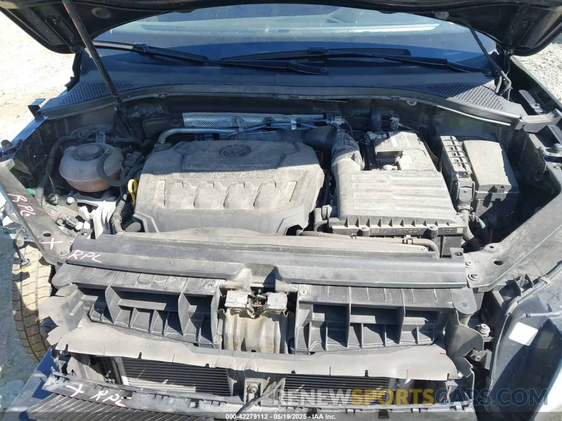 10 Photograph of a damaged car 3VV2B7AX0MM027517 VOLKSWAGEN TIGUAN 2021