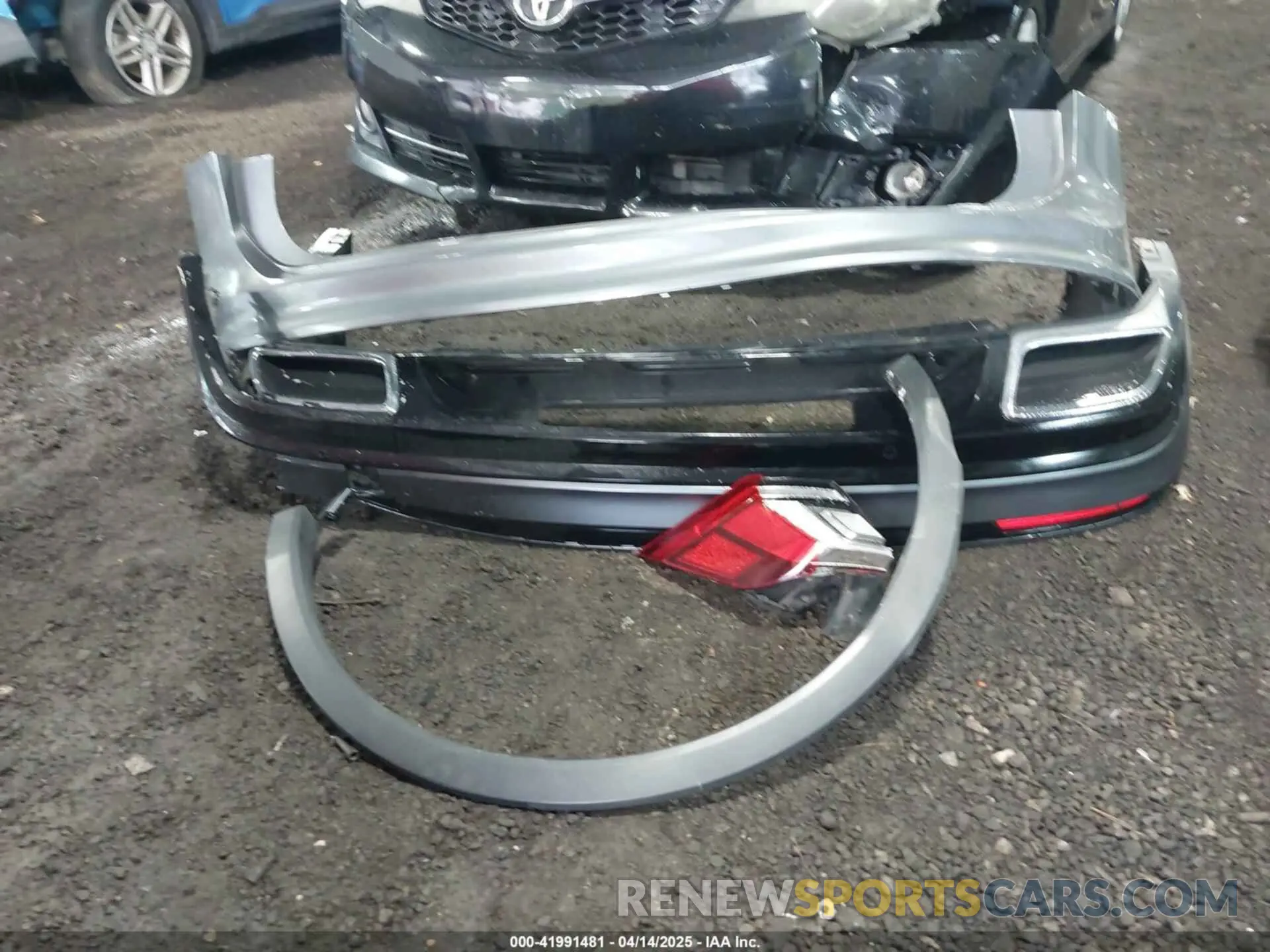 12 Photograph of a damaged car 3VV2B7AX0MM039117 VOLKSWAGEN TIGUAN 2021