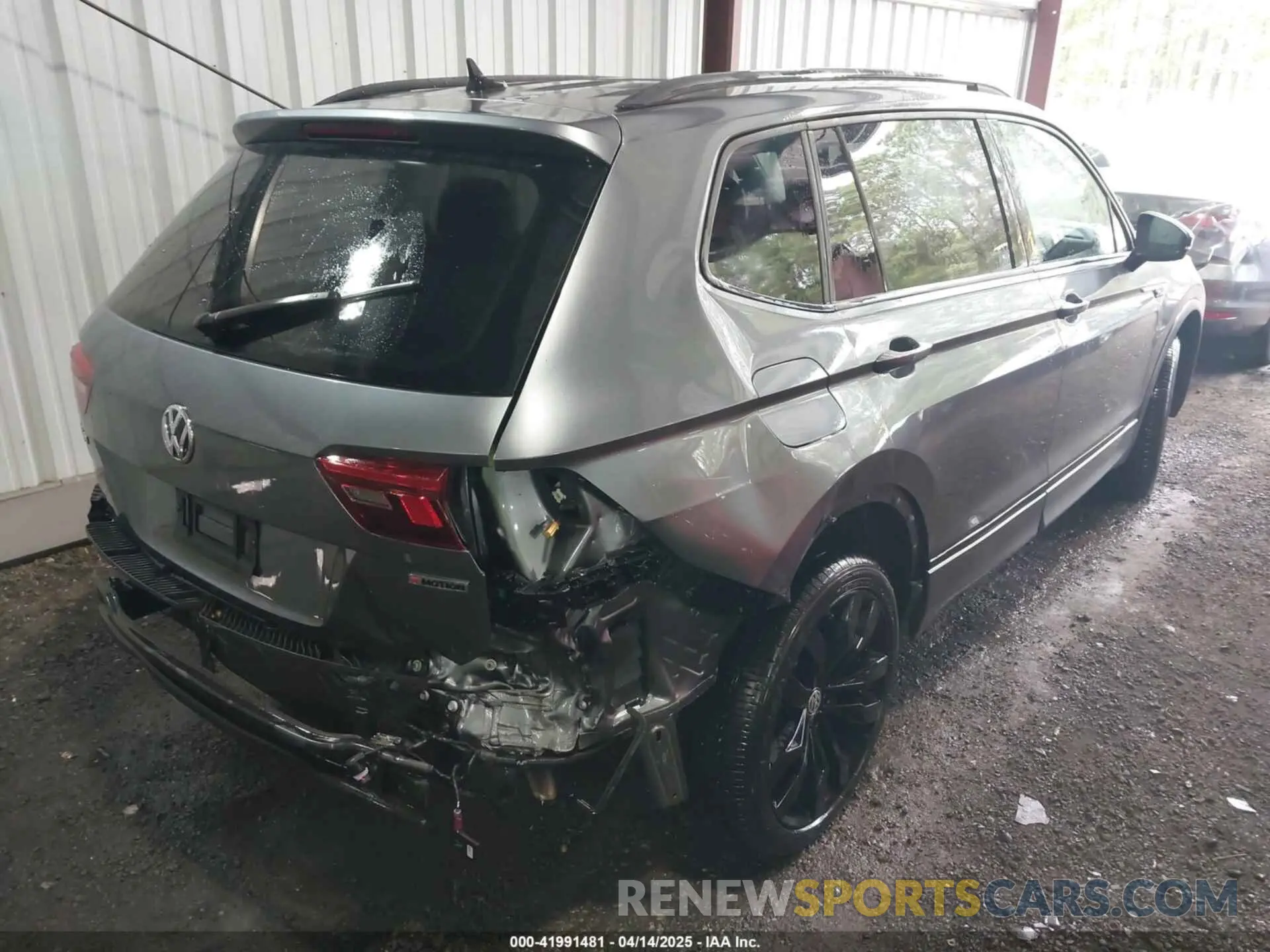 4 Photograph of a damaged car 3VV2B7AX0MM039117 VOLKSWAGEN TIGUAN 2021