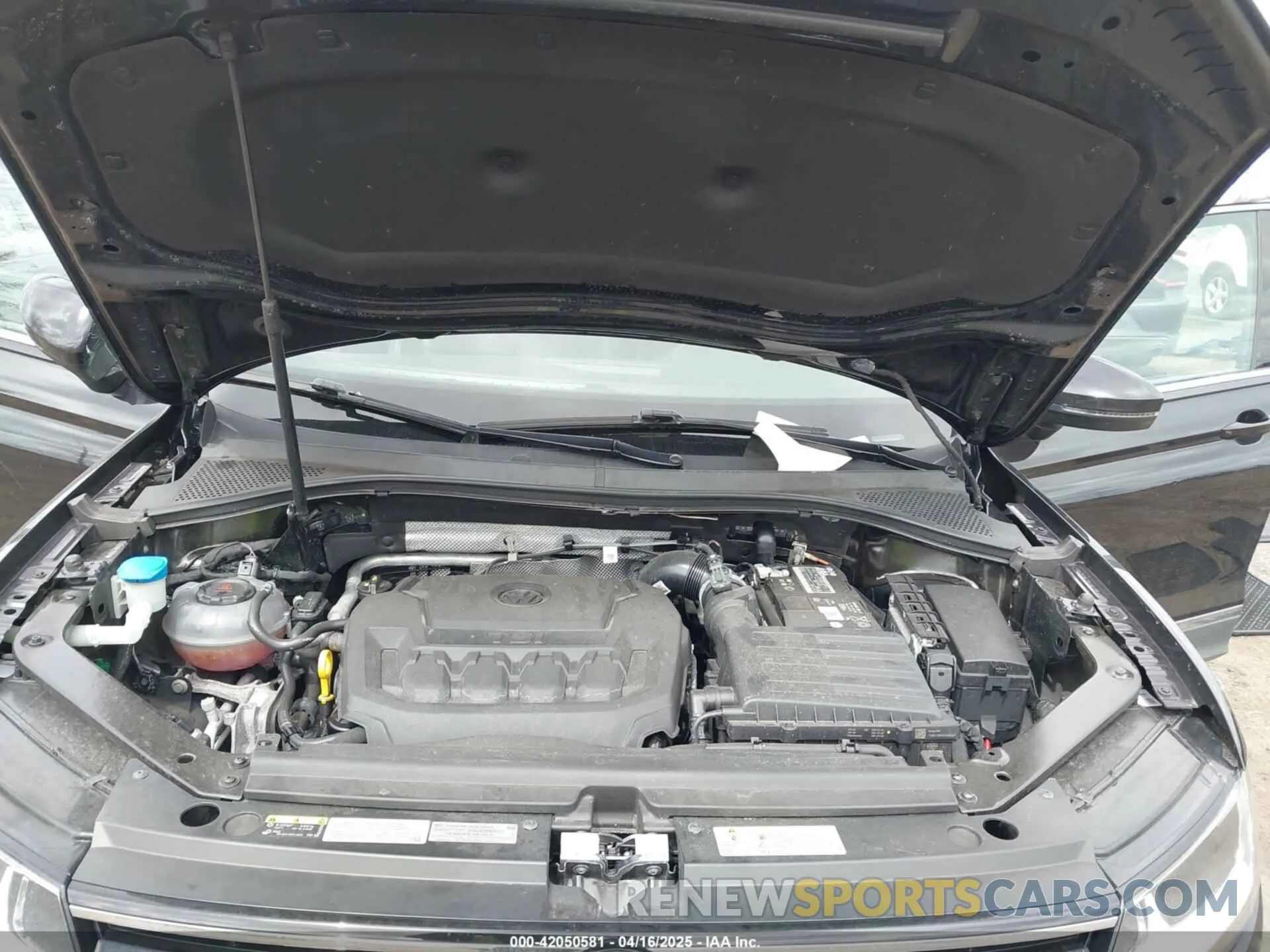 10 Photograph of a damaged car 3VV2B7AX0MM132946 VOLKSWAGEN TIGUAN 2021
