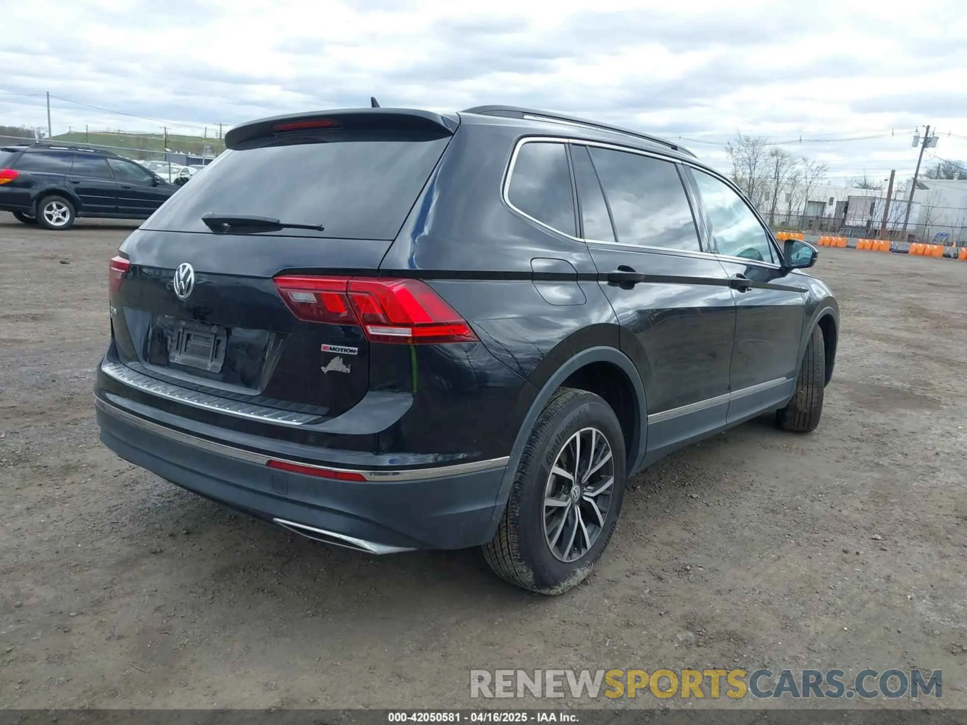 4 Photograph of a damaged car 3VV2B7AX0MM132946 VOLKSWAGEN TIGUAN 2021