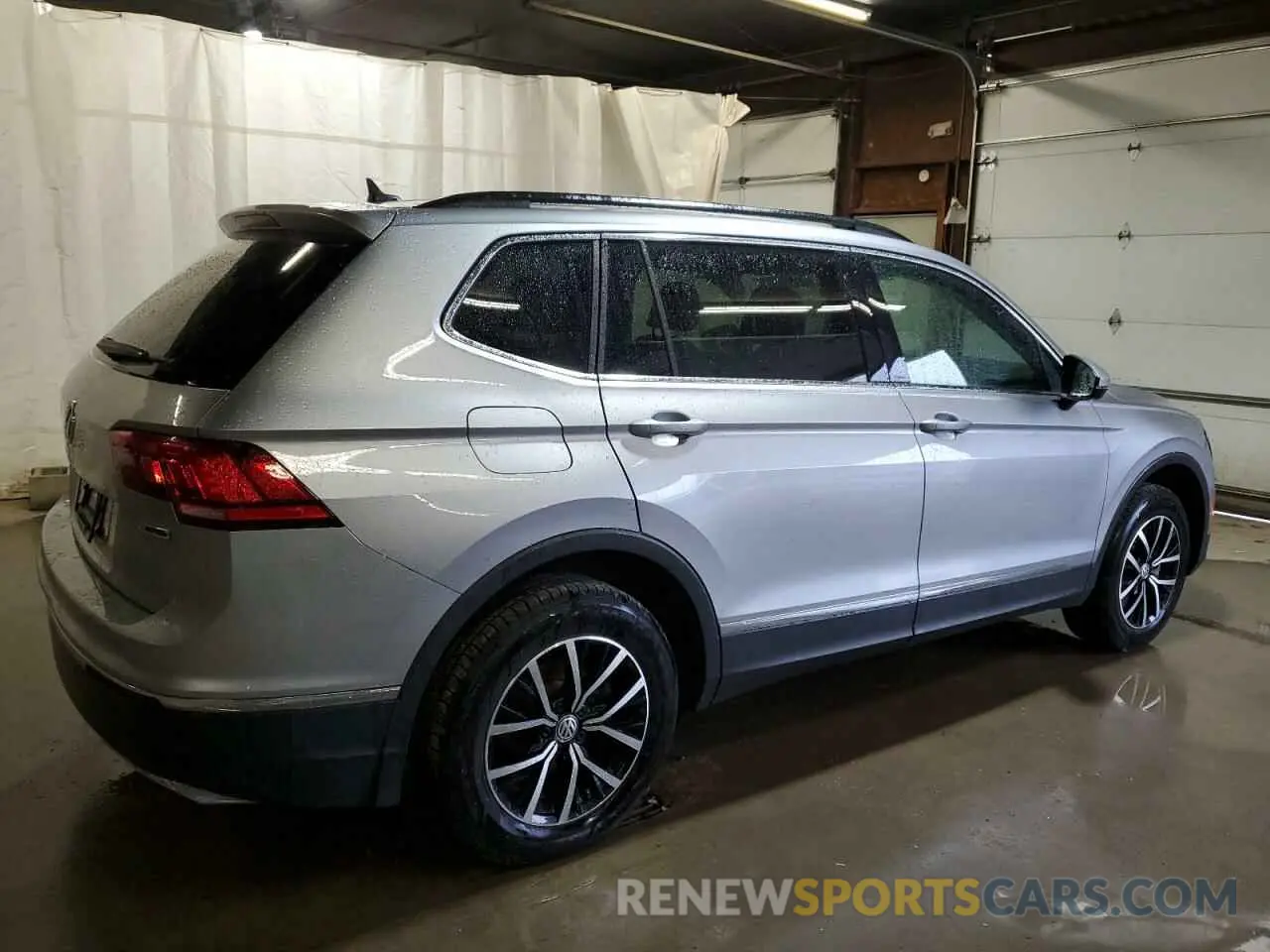 3 Фотография поврежденного автомобиля 3VV2B7AX1MM003727 VOLKSWAGEN TIGUAN 2021