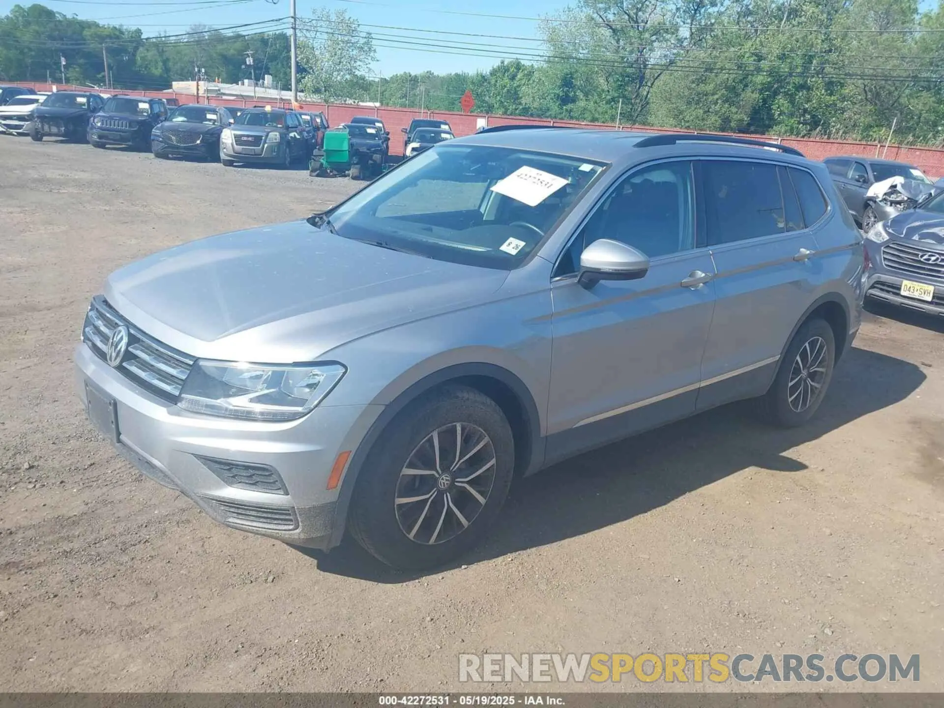2 Photograph of a damaged car 3VV2B7AX1MM142823 VOLKSWAGEN TIGUAN 2021