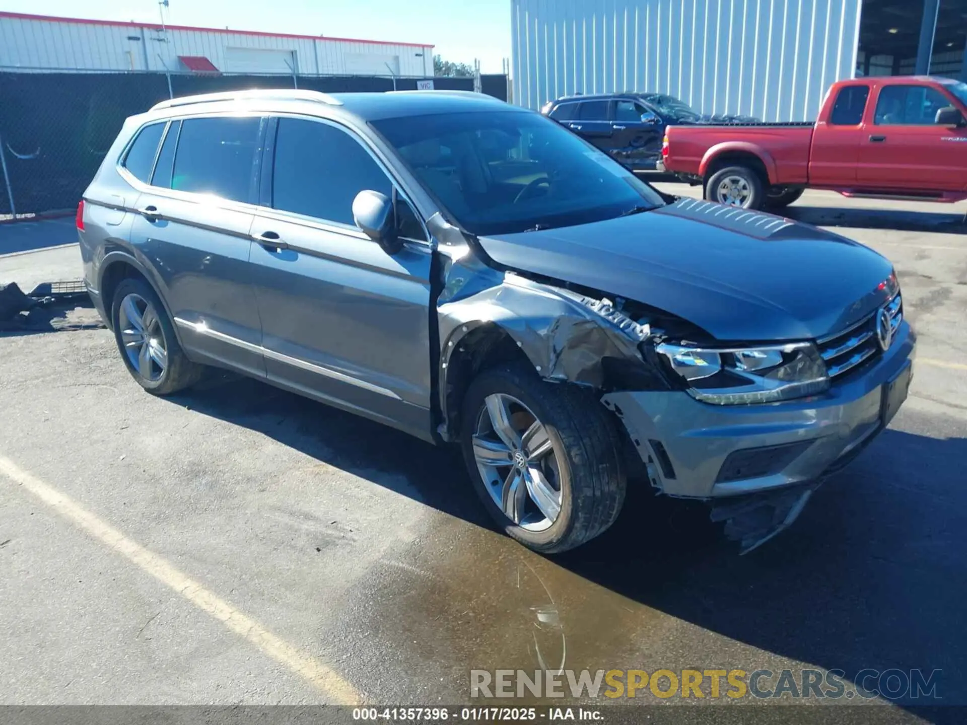 1 Photograph of a damaged car 3VV2B7AX2MM001713 VOLKSWAGEN TIGUAN 2021