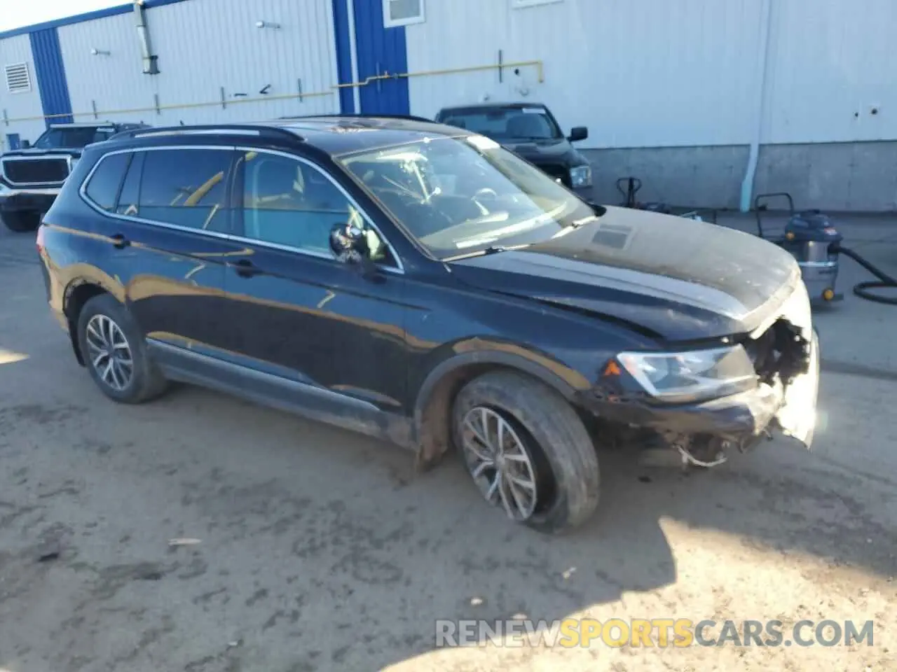 4 Photograph of a damaged car 3VV2B7AX2MM083572 VOLKSWAGEN TIGUAN 2021