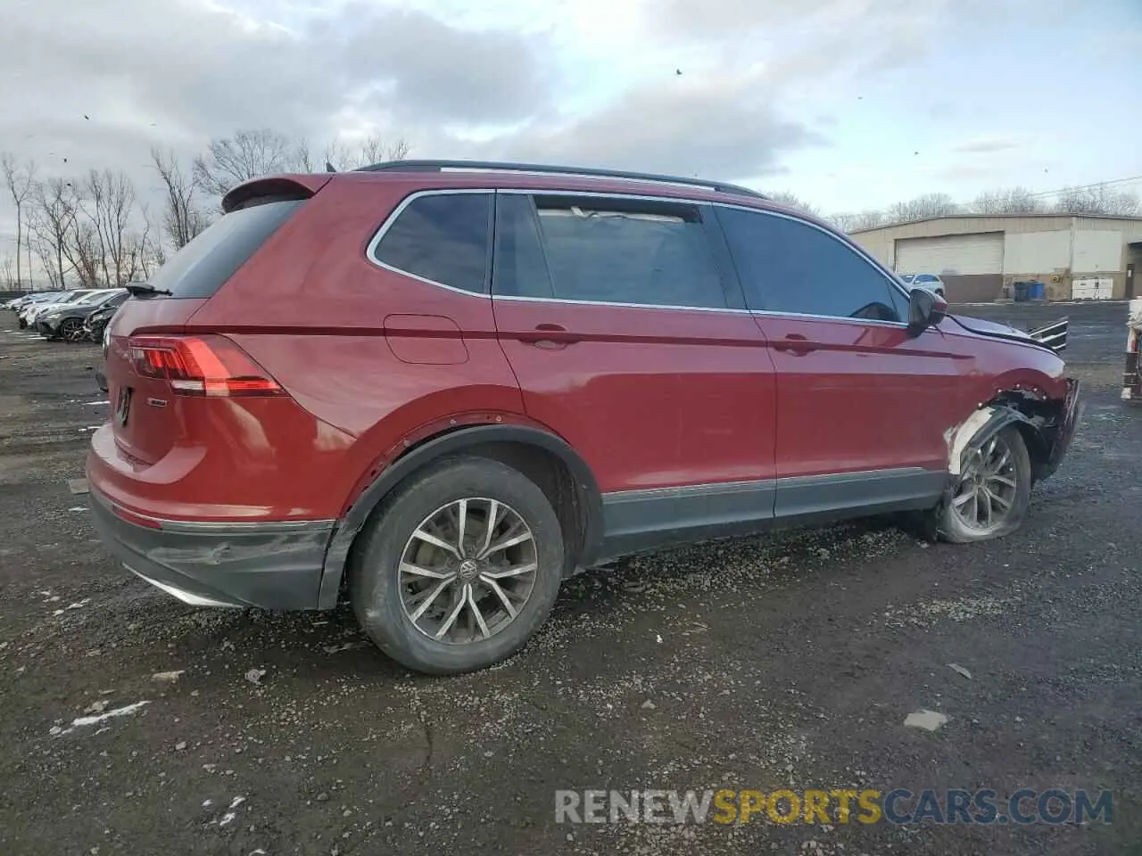 3 Photograph of a damaged car 3VV2B7AX3MM068224 VOLKSWAGEN TIGUAN 2021