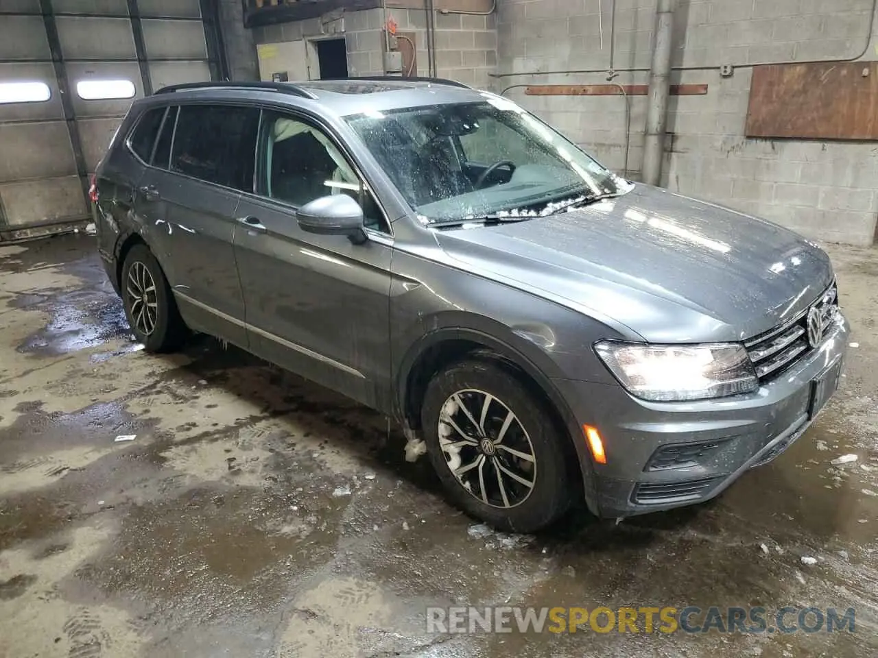 4 Photograph of a damaged car 3VV2B7AX3MM091213 VOLKSWAGEN TIGUAN 2021