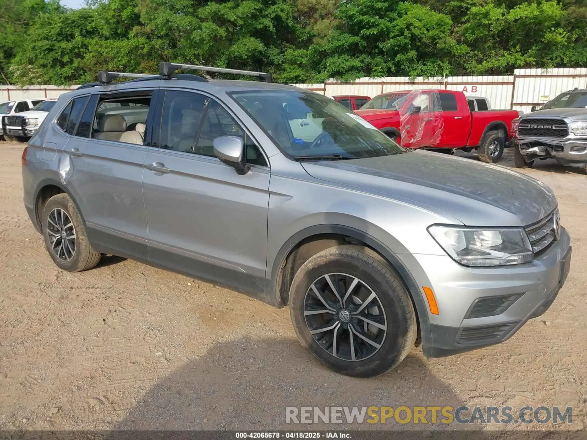1 Фотография поврежденного автомобиля 3VV2B7AX3MM139910 VOLKSWAGEN TIGUAN 2021