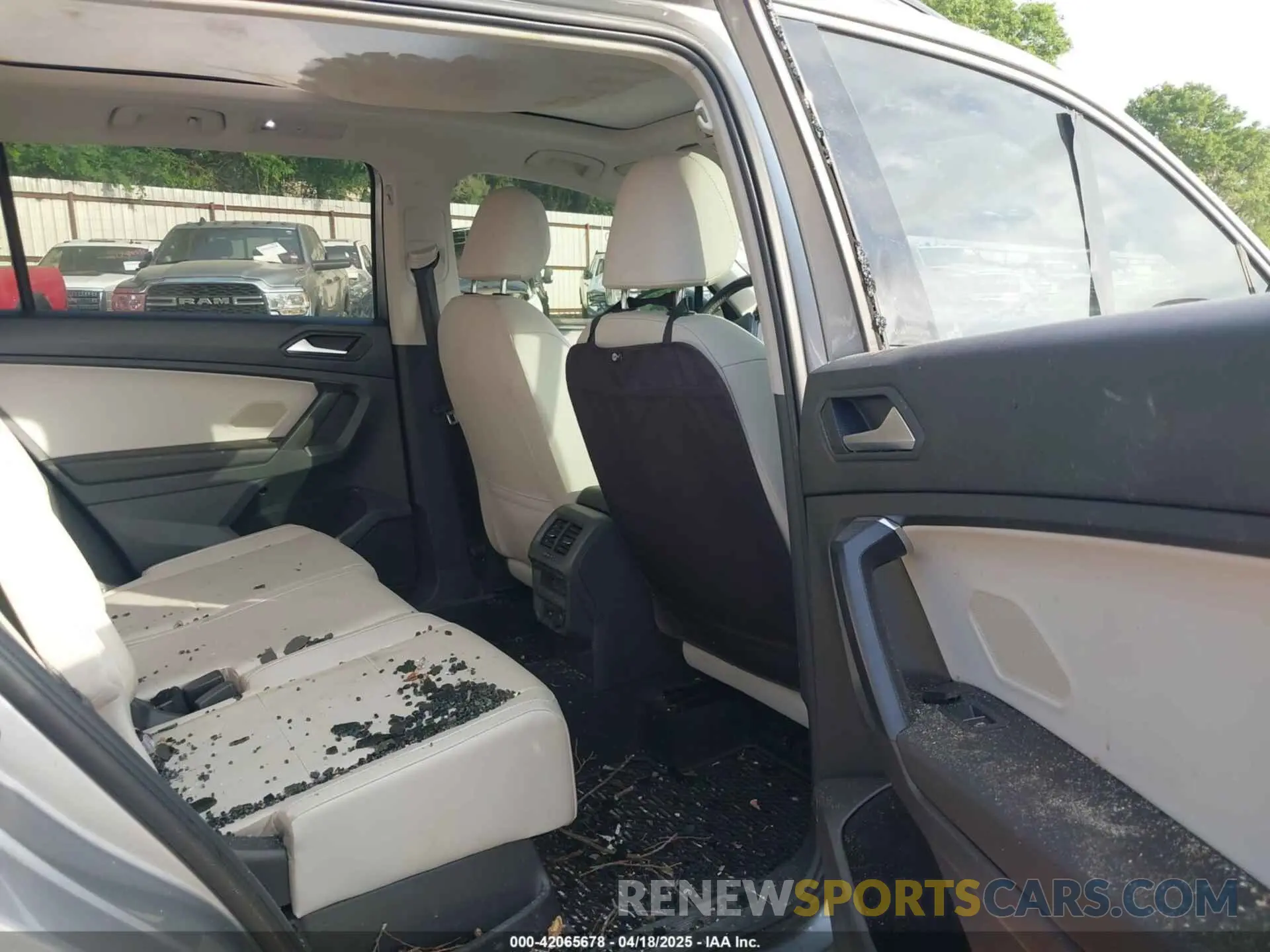 8 Фотография поврежденного автомобиля 3VV2B7AX3MM139910 VOLKSWAGEN TIGUAN 2021