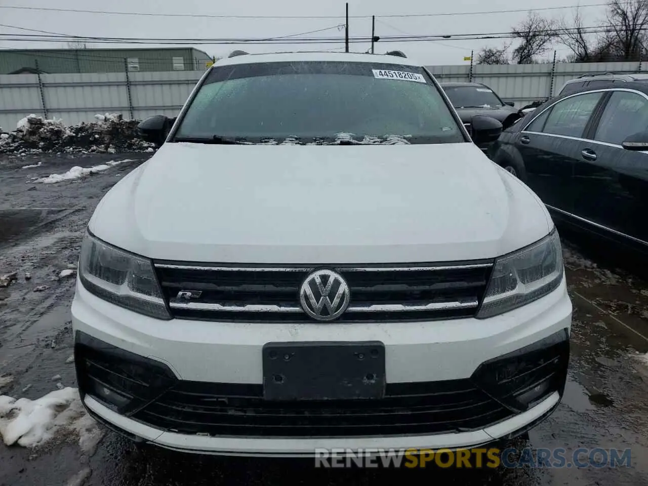 5 Photograph of a damaged car 3VV2B7AX4MM119844 VOLKSWAGEN TIGUAN 2021