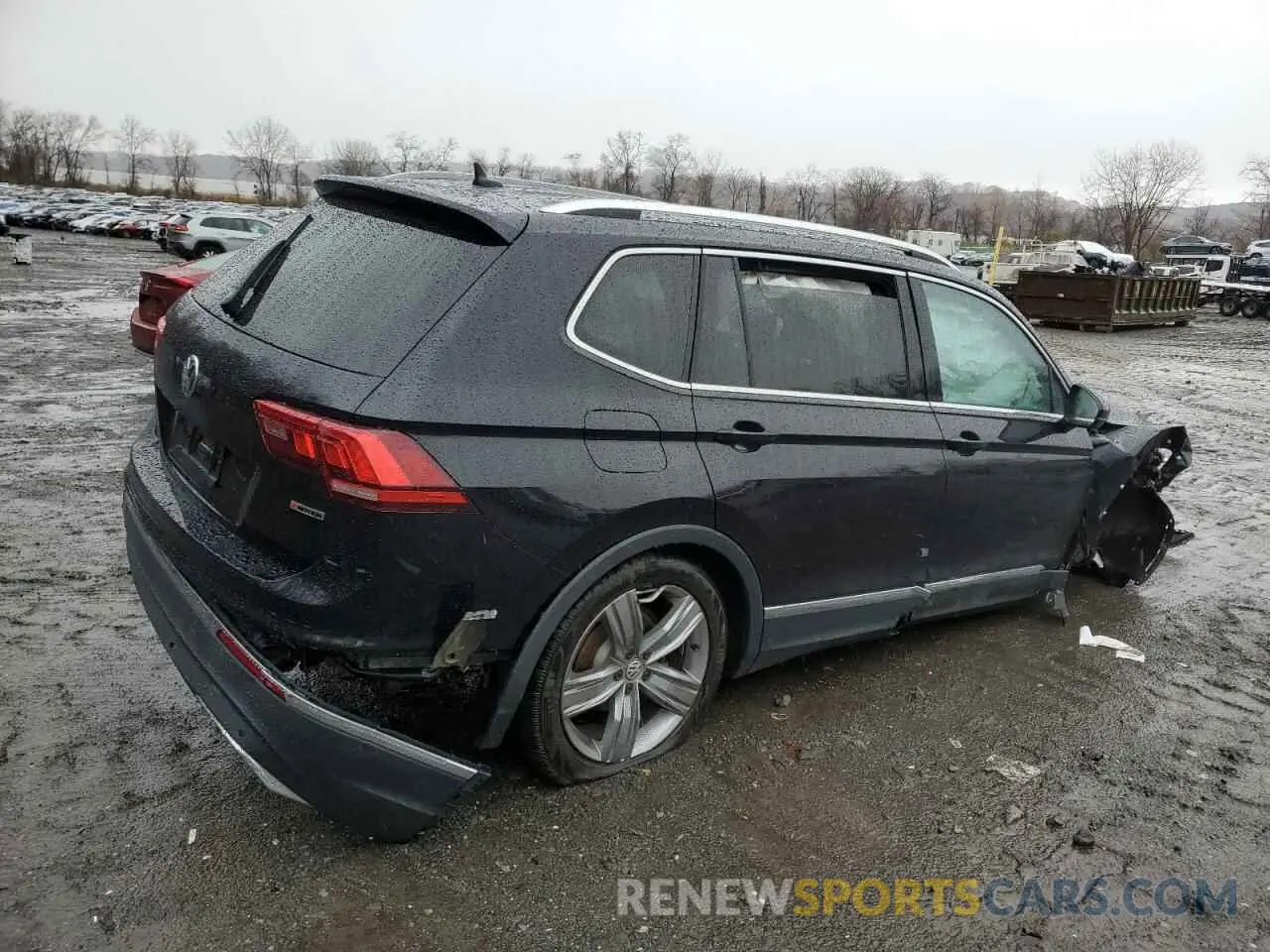 3 Photograph of a damaged car 3VV2B7AX5MM002564 VOLKSWAGEN TIGUAN 2021