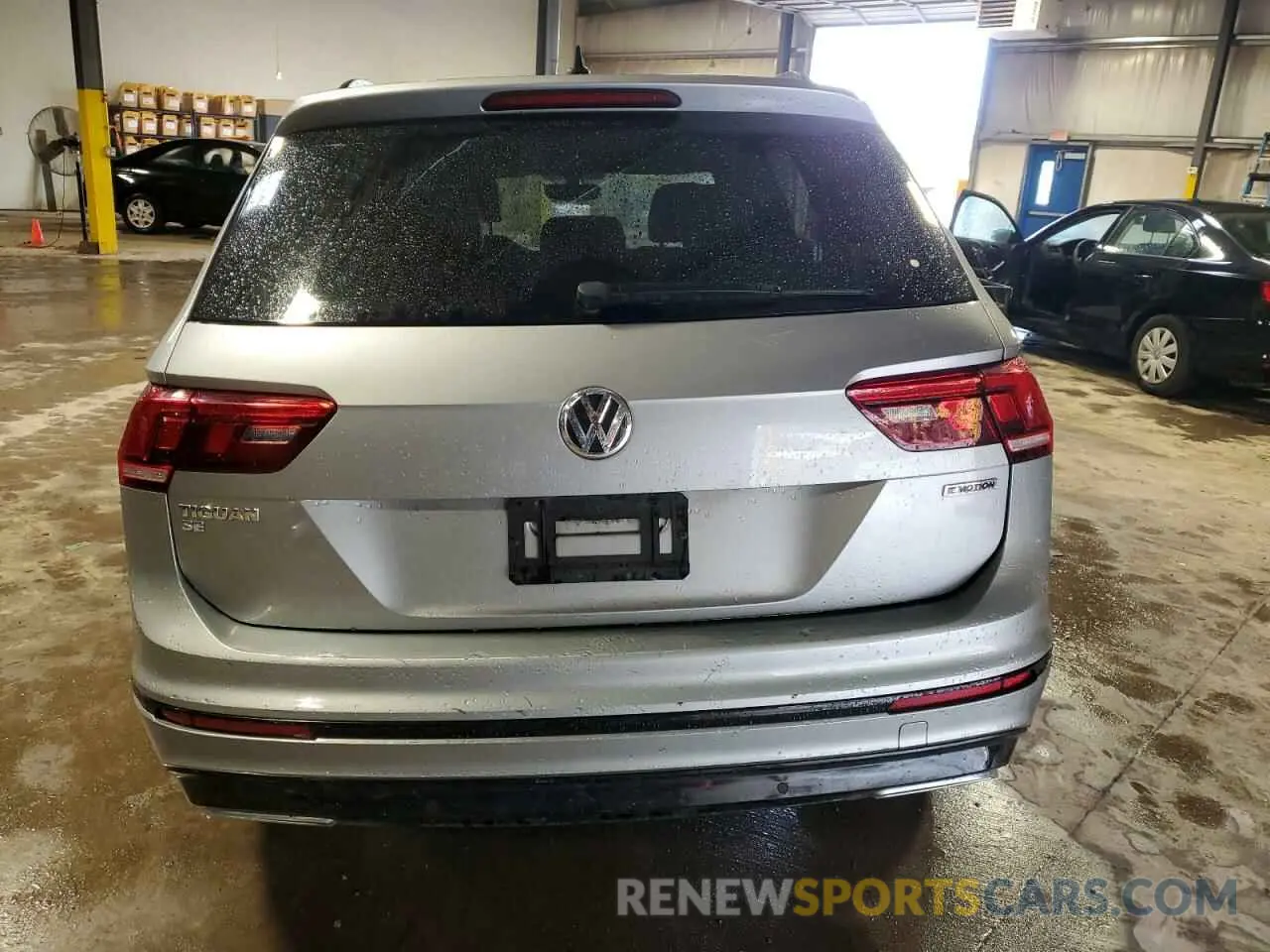 6 Photograph of a damaged car 3VV2B7AX5MM005285 VOLKSWAGEN TIGUAN 2021