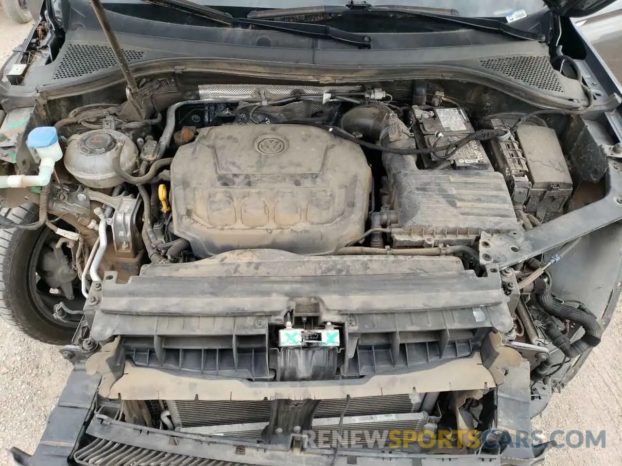 12 Photograph of a damaged car 3VV2B7AX5MM057855 VOLKSWAGEN TIGUAN 2021