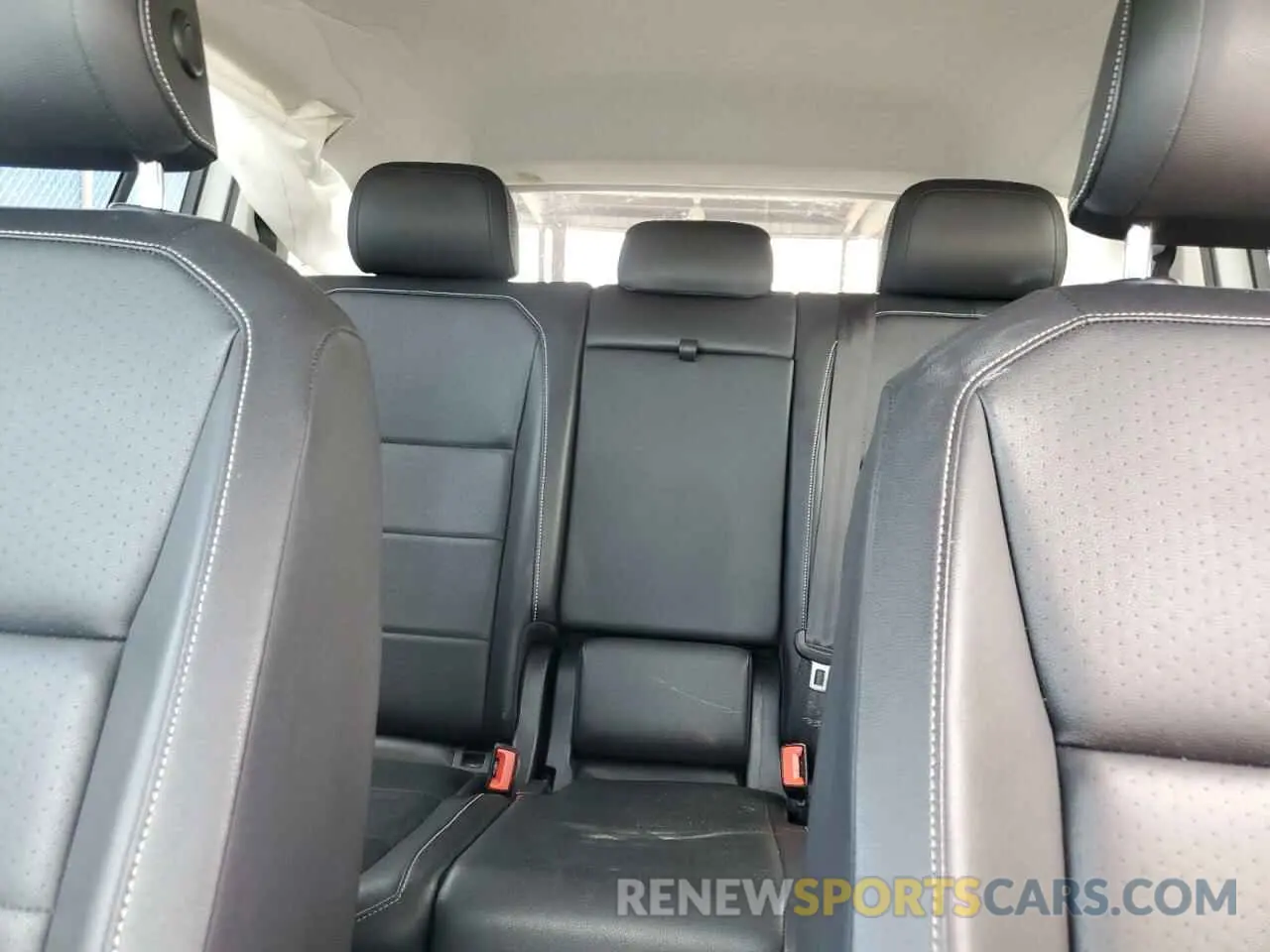 10 Photograph of a damaged car 3VV2B7AX5MM100395 VOLKSWAGEN TIGUAN 2021