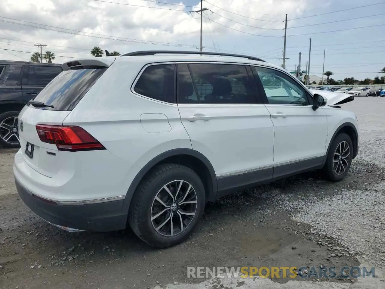 3 Photograph of a damaged car 3VV2B7AX5MM100395 VOLKSWAGEN TIGUAN 2021