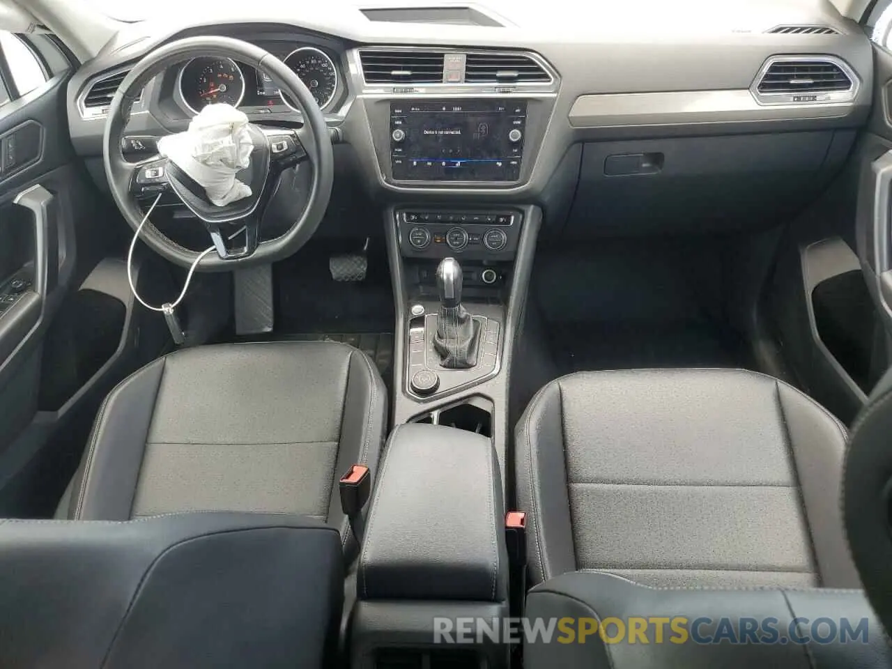 8 Photograph of a damaged car 3VV2B7AX5MM100395 VOLKSWAGEN TIGUAN 2021