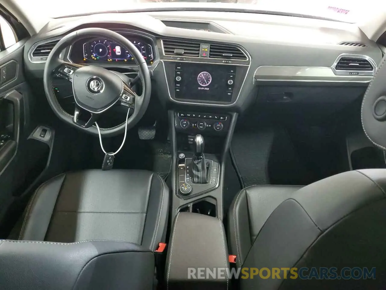 8 Photograph of a damaged car 3VV2B7AX6MM086605 VOLKSWAGEN TIGUAN 2021