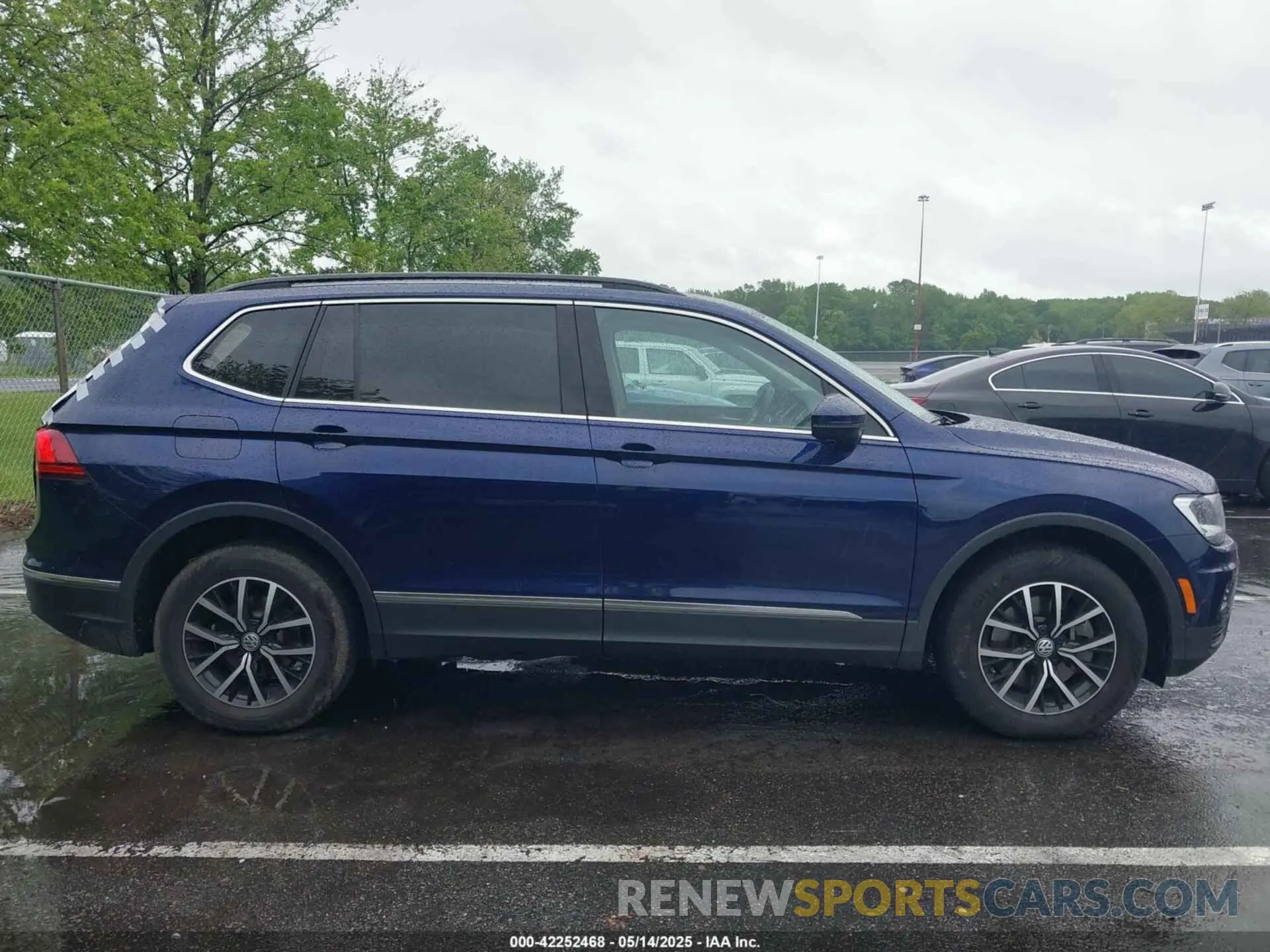 13 Фотография поврежденного автомобиля 3VV2B7AX6MM093344 VOLKSWAGEN TIGUAN 2021