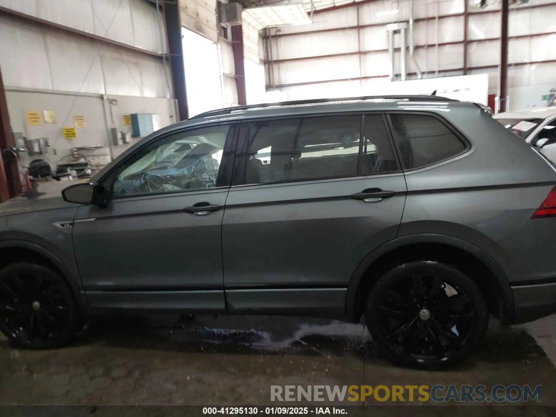14 Фотография поврежденного автомобиля 3VV2B7AX7MM126075 VOLKSWAGEN TIGUAN 2021