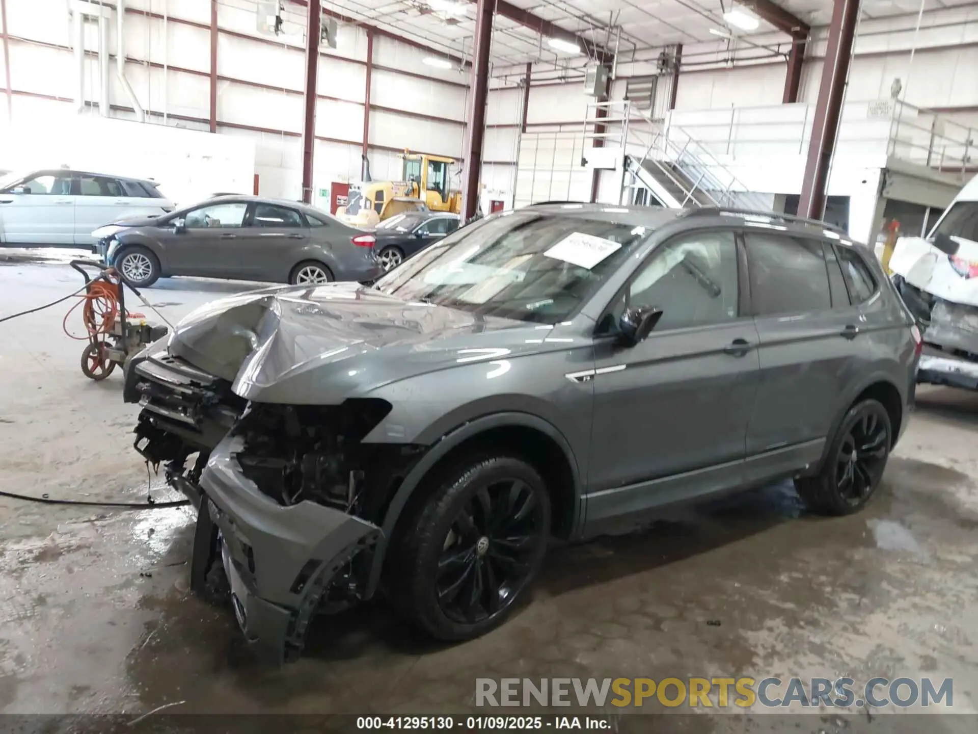 2 Фотография поврежденного автомобиля 3VV2B7AX7MM126075 VOLKSWAGEN TIGUAN 2021
