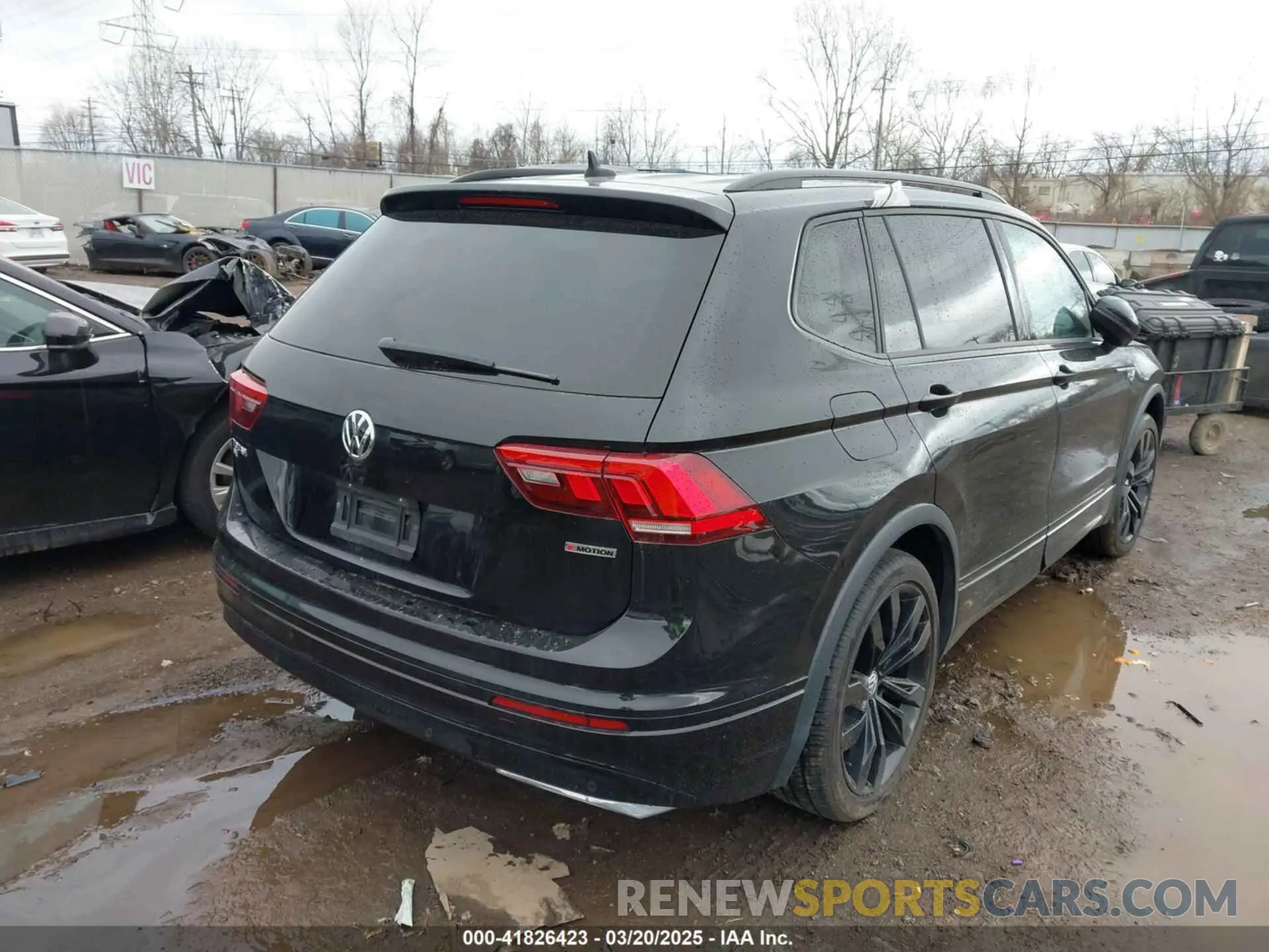 4 Photograph of a damaged car 3VV2B7AX8MM045666 VOLKSWAGEN TIGUAN 2021