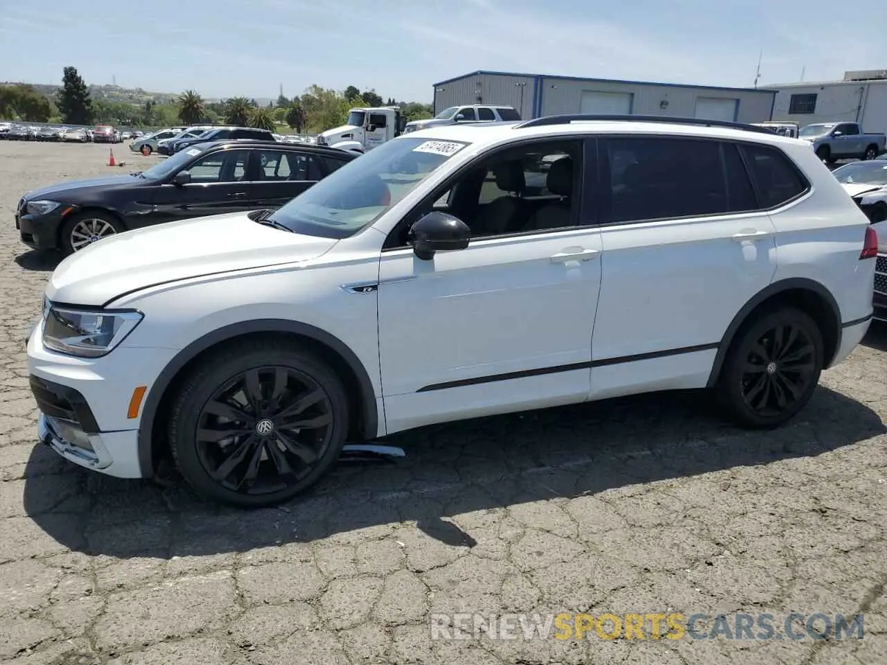 1 Photograph of a damaged car 3VV2B7AX8MM051211 VOLKSWAGEN TIGUAN 2021