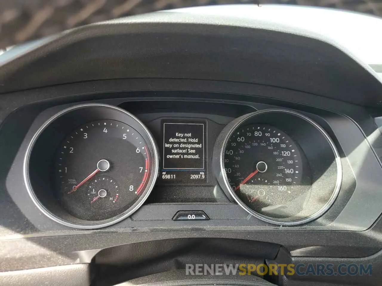 9 Photograph of a damaged car 3VV2B7AX8MM051810 VOLKSWAGEN TIGUAN 2021