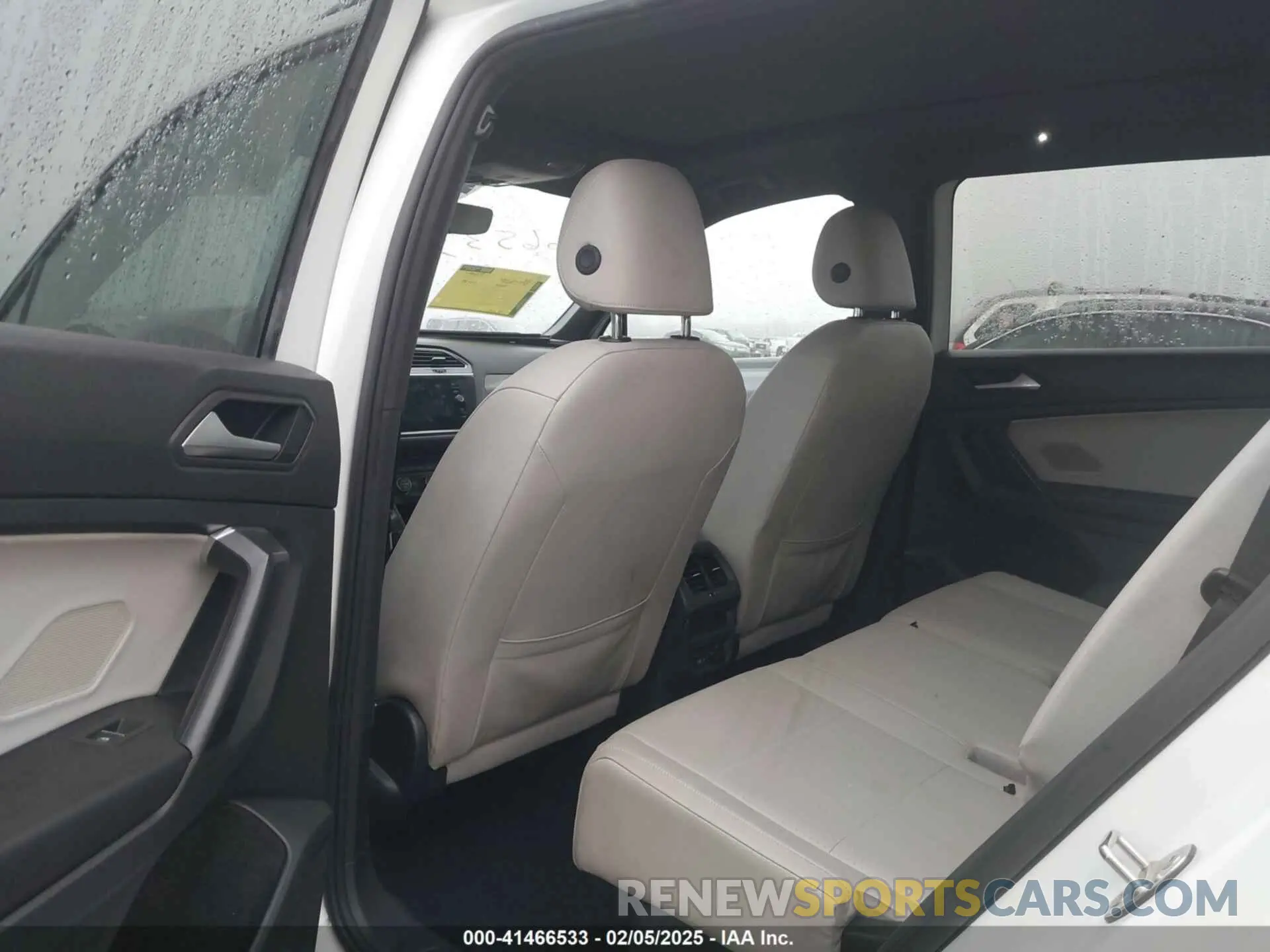 8 Photograph of a damaged car 3VV2B7AXXMM062209 VOLKSWAGEN TIGUAN 2021