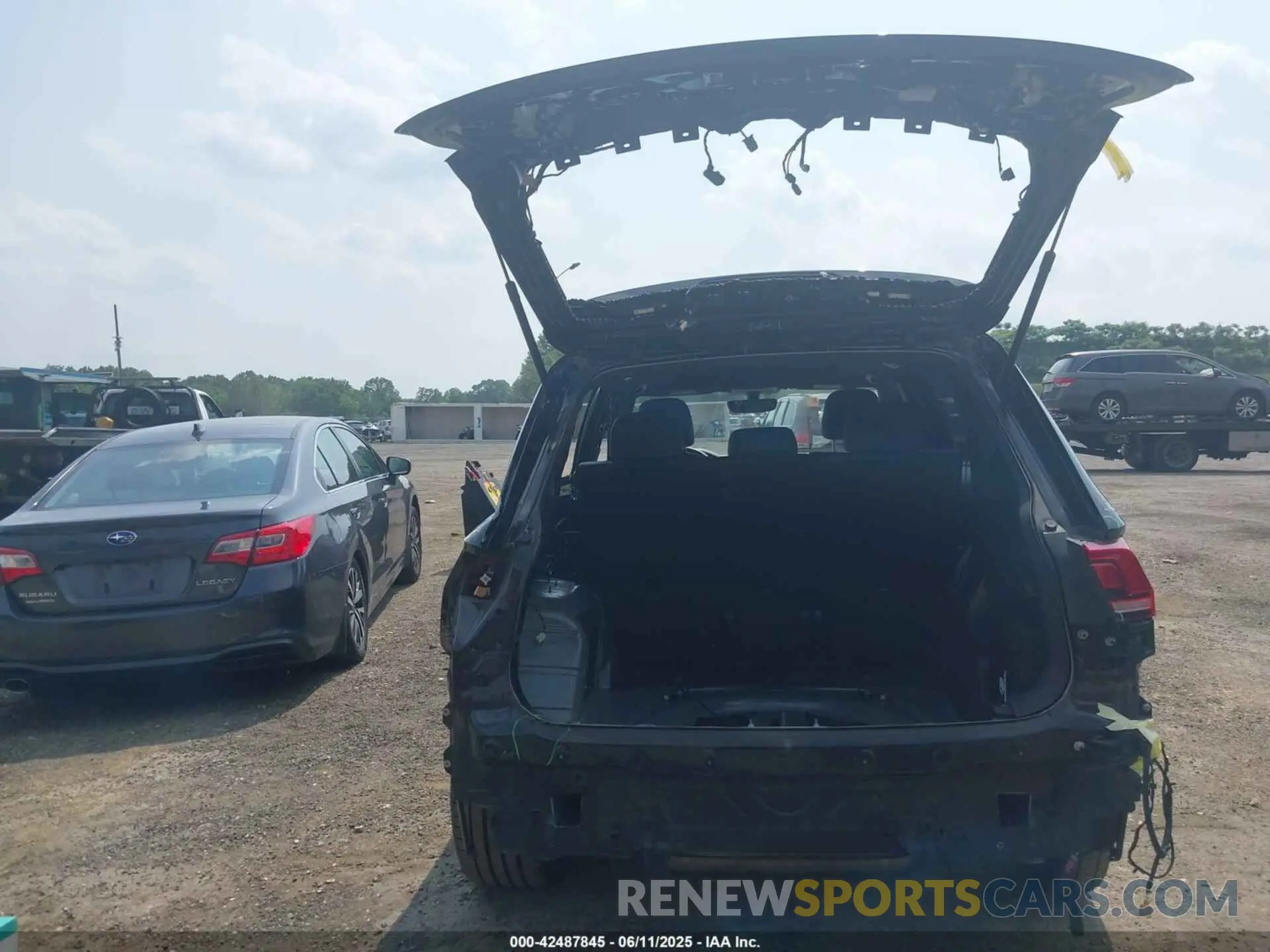 20 Photograph of a damaged car 3VV2B7AXXMM098305 VOLKSWAGEN TIGUAN 2021