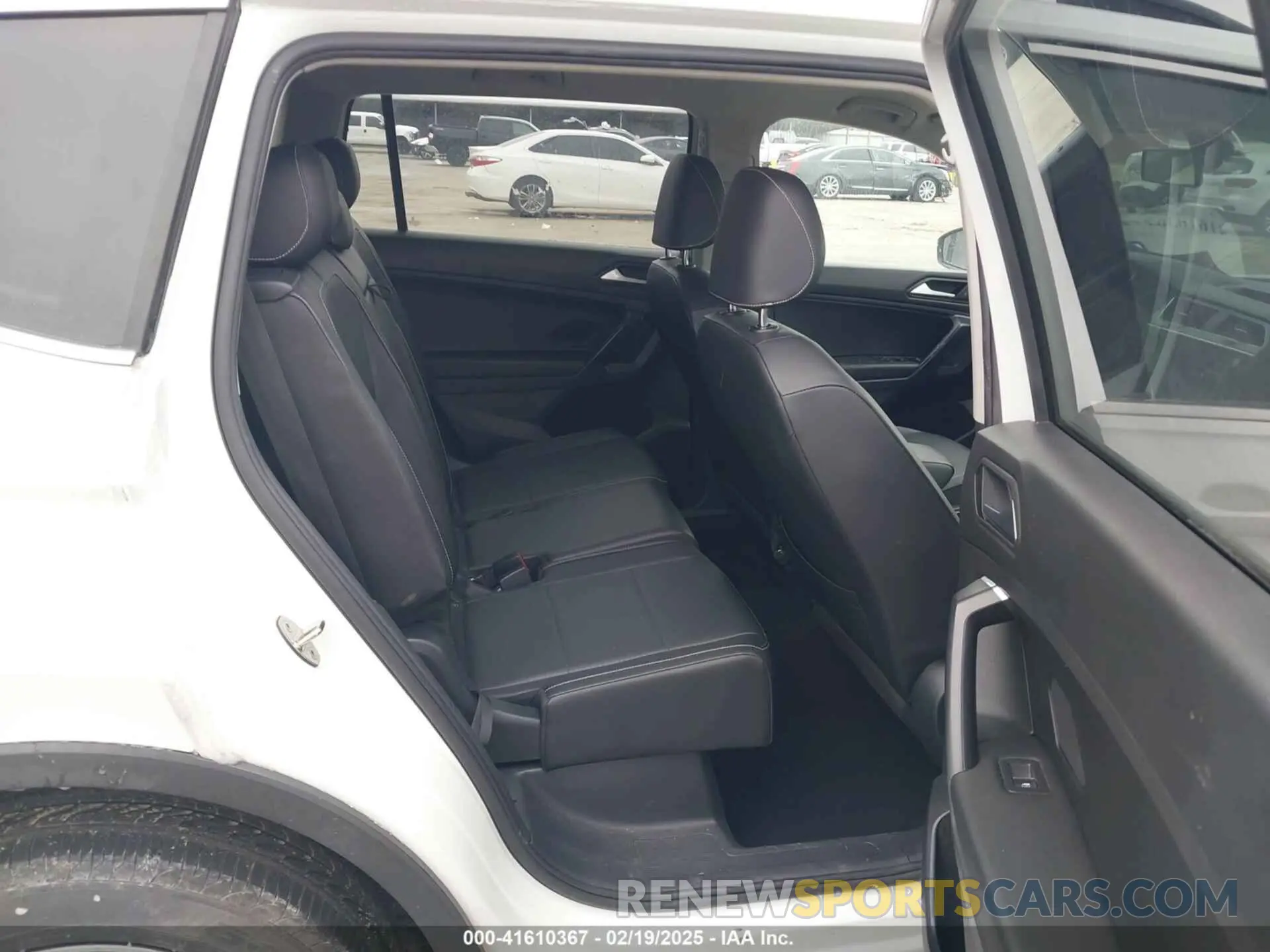 8 Фотография поврежденного автомобиля 3VV3B7AX0MM008938 VOLKSWAGEN TIGUAN 2021