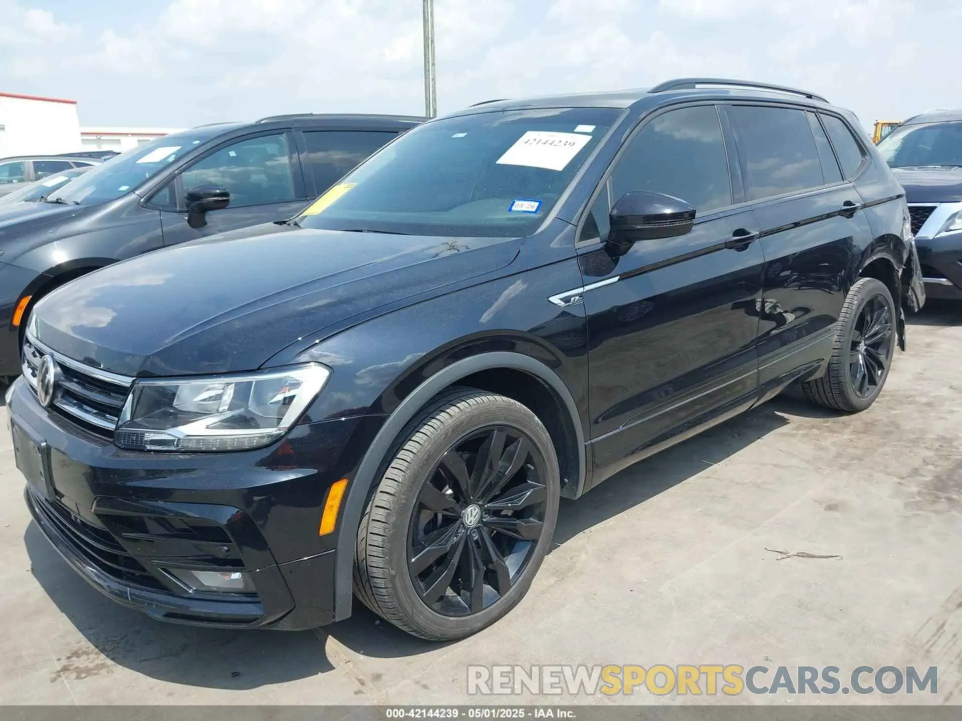 2 Photograph of a damaged car 3VV3B7AX0MM047478 VOLKSWAGEN TIGUAN 2021