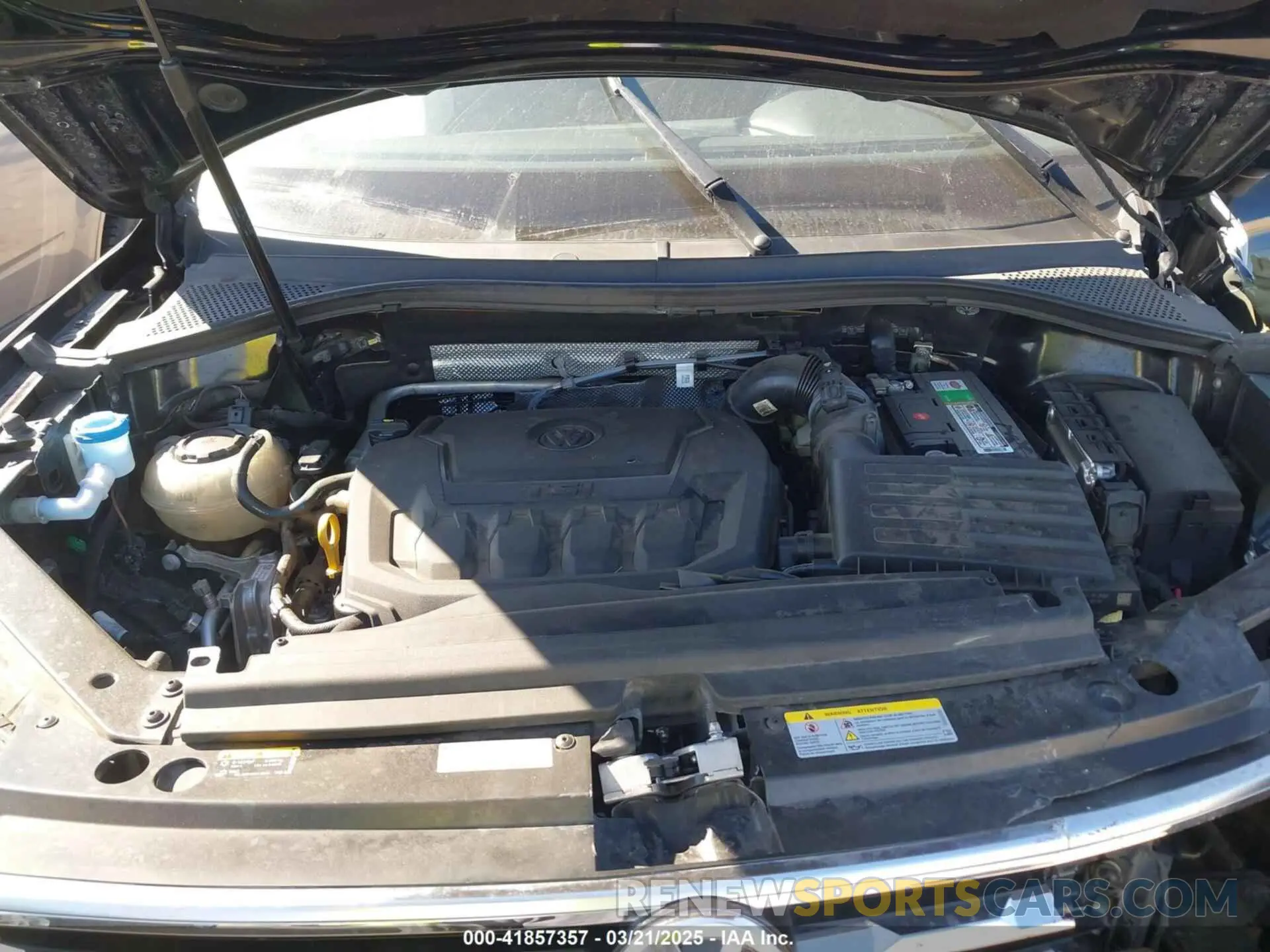 10 Photograph of a damaged car 3VV3B7AX2MM012280 VOLKSWAGEN TIGUAN 2021