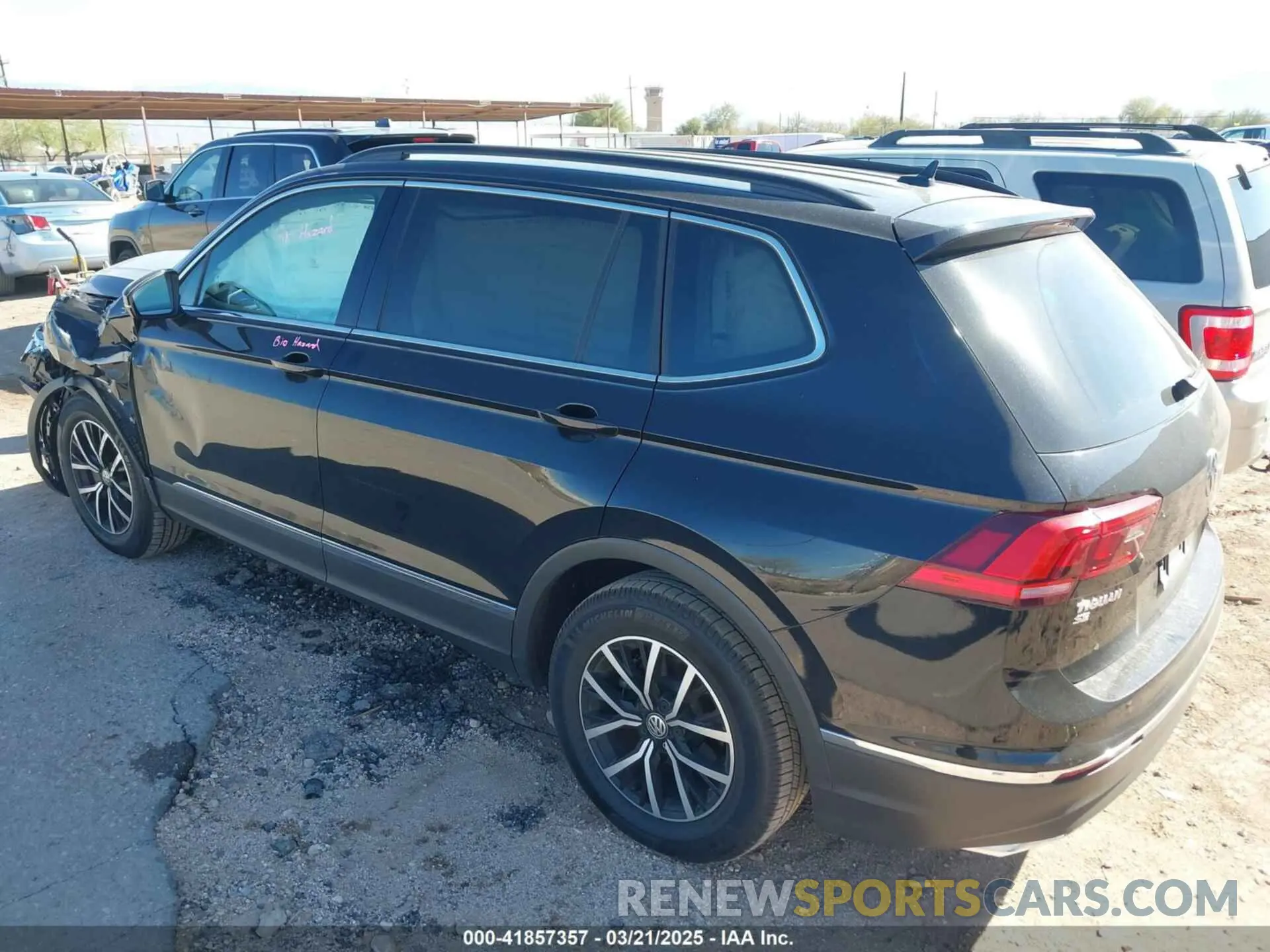 3 Photograph of a damaged car 3VV3B7AX2MM012280 VOLKSWAGEN TIGUAN 2021