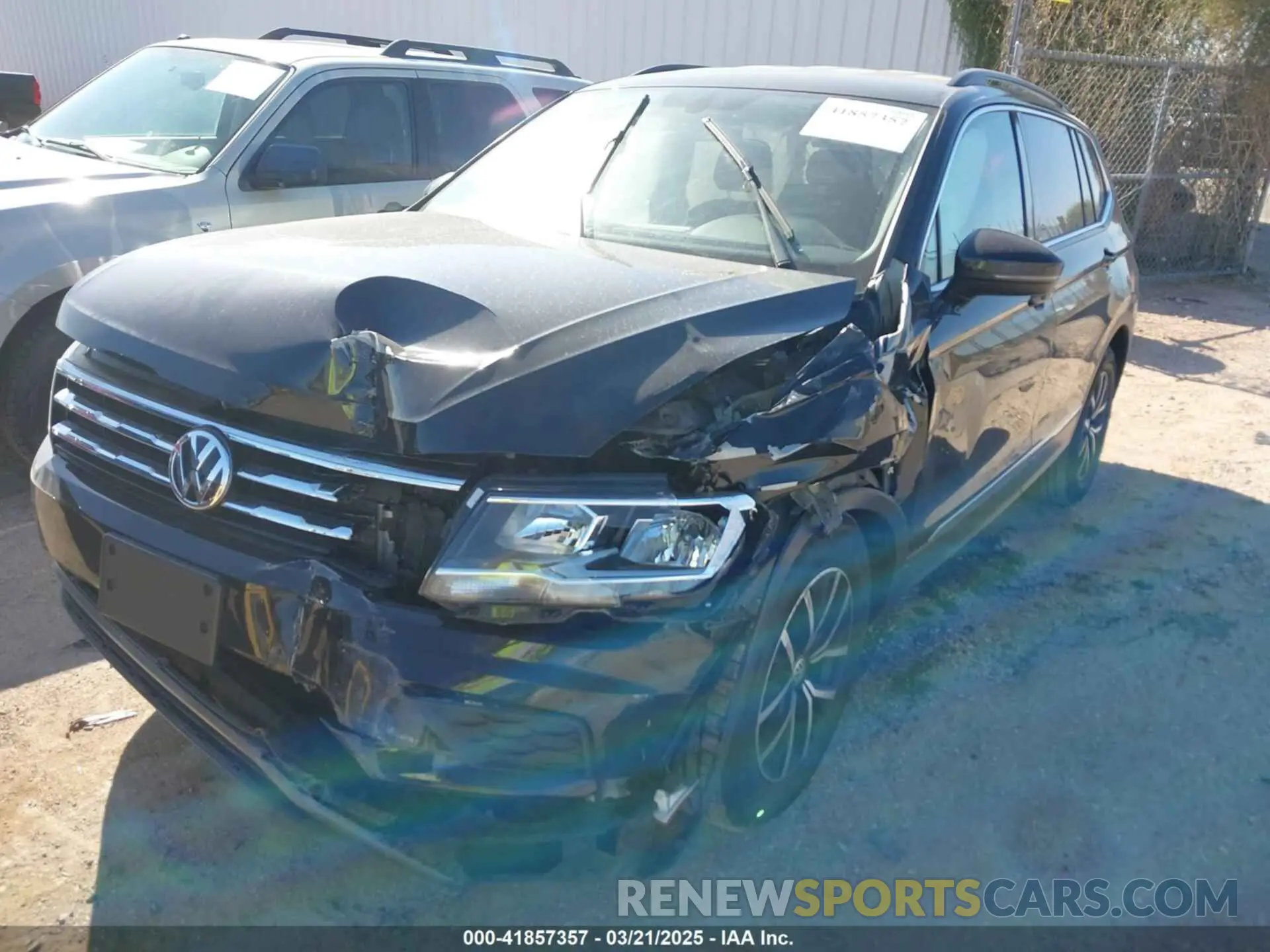 6 Photograph of a damaged car 3VV3B7AX2MM012280 VOLKSWAGEN TIGUAN 2021