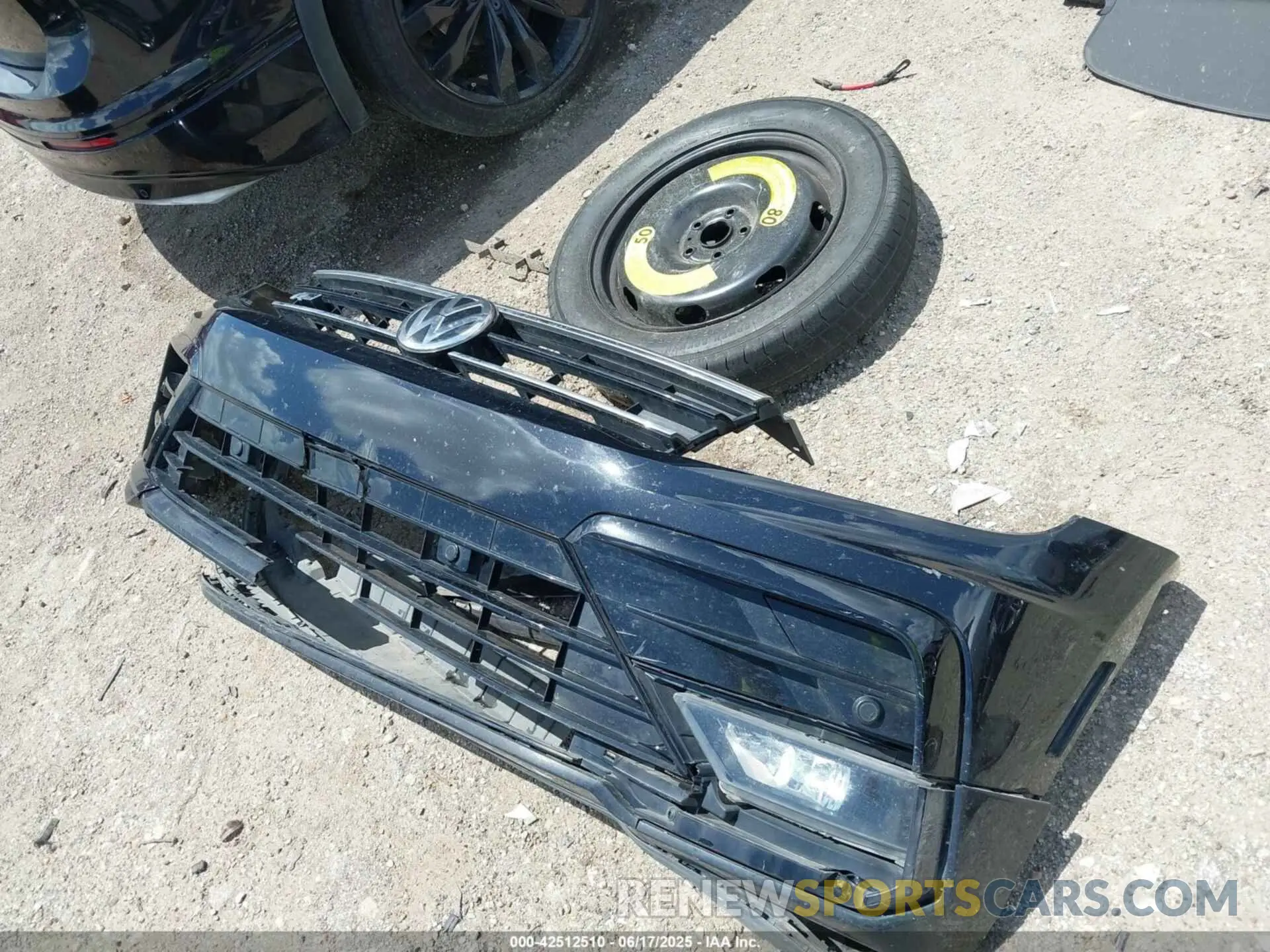 12 Photograph of a damaged car 3VV3B7AX2MM083317 VOLKSWAGEN TIGUAN 2021