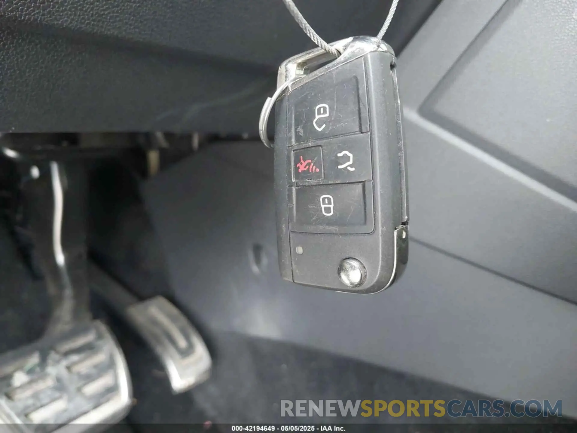 11 Photograph of a damaged car 3VV3B7AX3MM033414 VOLKSWAGEN TIGUAN 2021