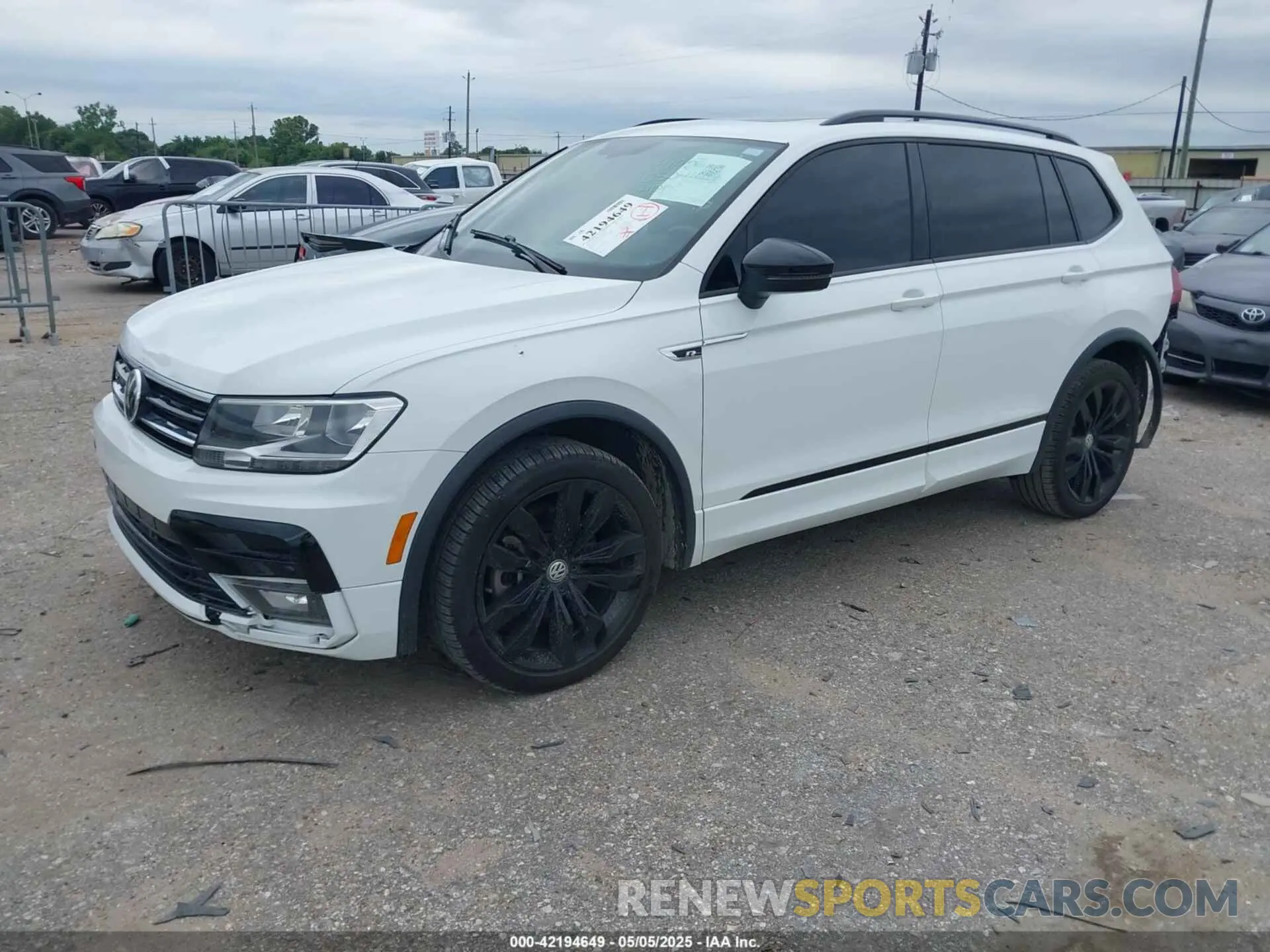 2 Photograph of a damaged car 3VV3B7AX3MM033414 VOLKSWAGEN TIGUAN 2021