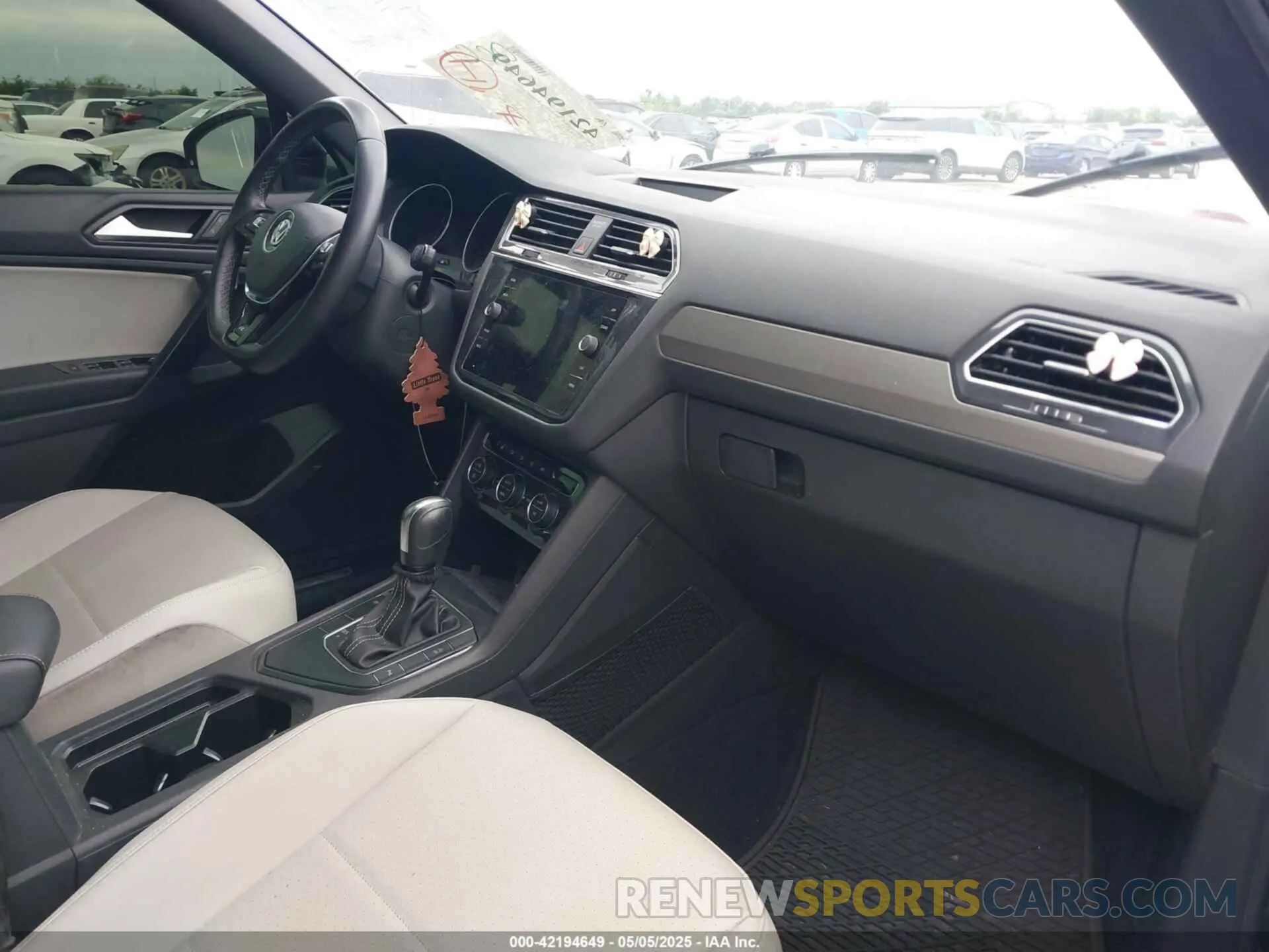 5 Photograph of a damaged car 3VV3B7AX3MM033414 VOLKSWAGEN TIGUAN 2021