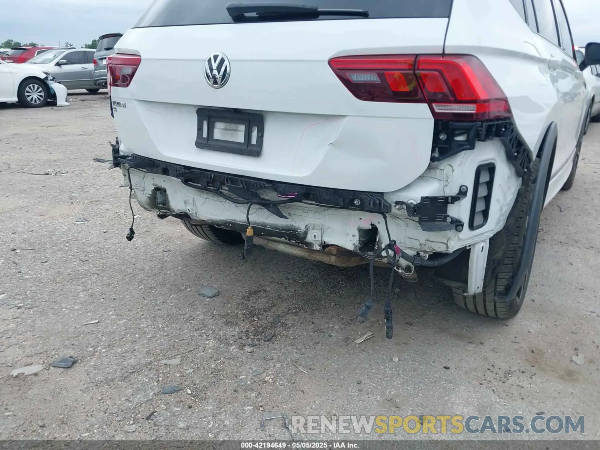 6 Photograph of a damaged car 3VV3B7AX3MM033414 VOLKSWAGEN TIGUAN 2021
