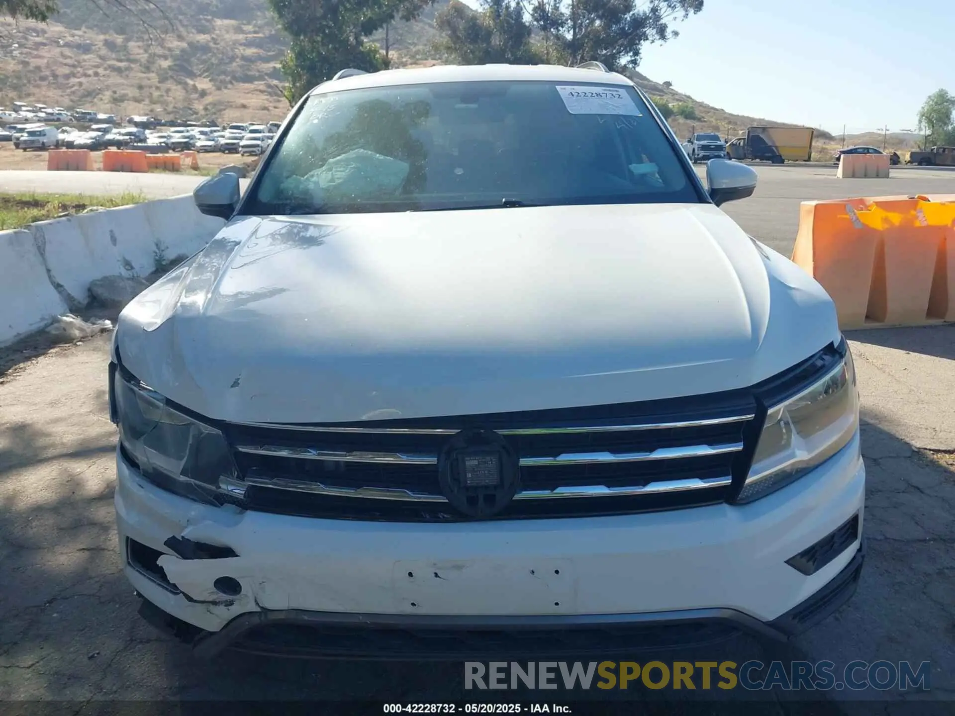 12 Фотография поврежденного автомобиля 3VV3B7AX3MM038340 VOLKSWAGEN TIGUAN 2021