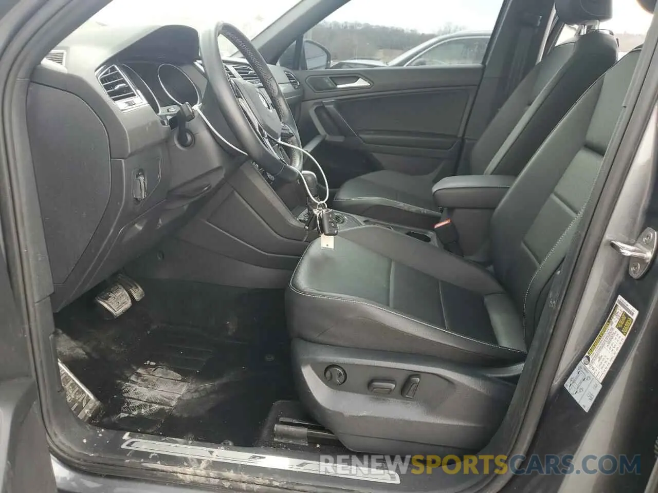 7 Фотография поврежденного автомобиля 3VV3B7AX3MM116051 VOLKSWAGEN TIGUAN 2021