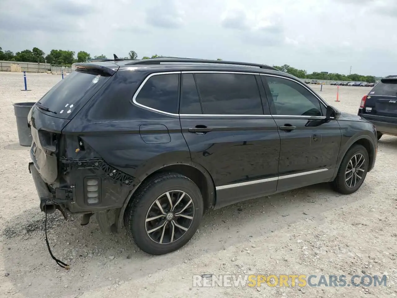 3 Фотография поврежденного автомобиля 3VV3B7AX4MM075946 VOLKSWAGEN TIGUAN 2021