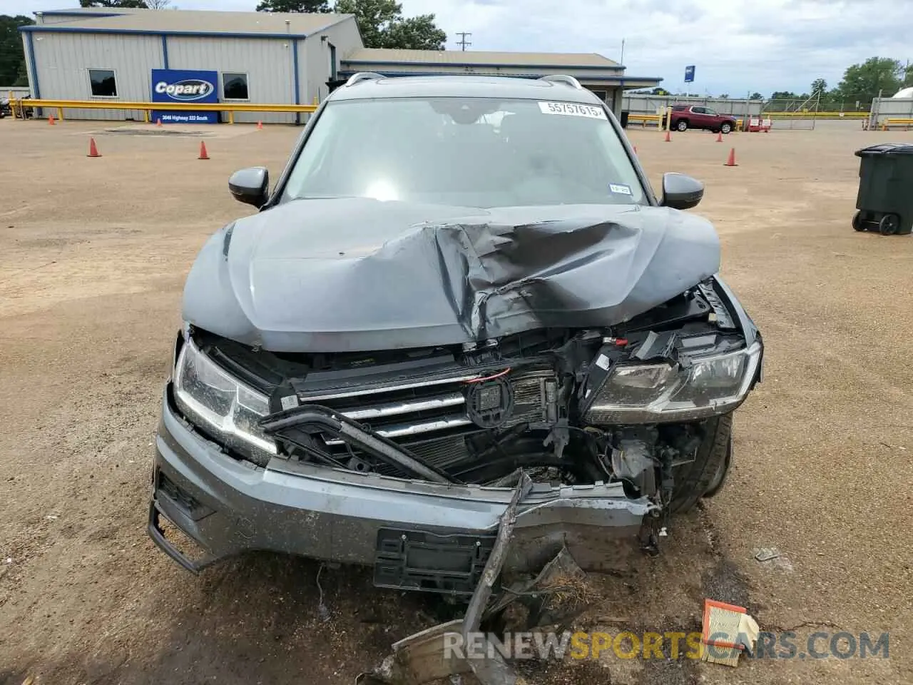 5 Photograph of a damaged car 3VV3B7AX4MM087210 VOLKSWAGEN TIGUAN 2021