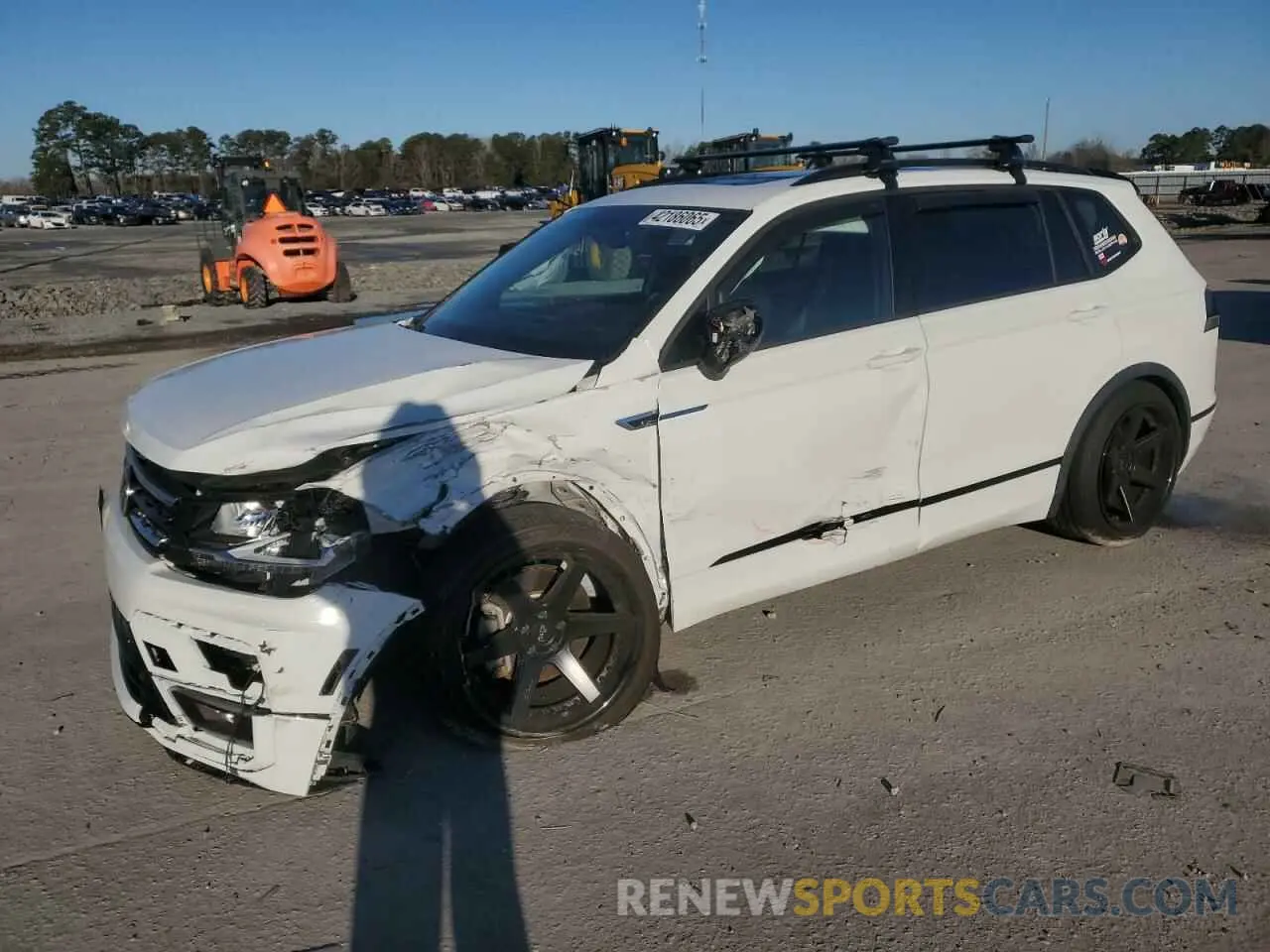 1 Фотография поврежденного автомобиля 3VV3B7AX5MM033530 VOLKSWAGEN TIGUAN 2021