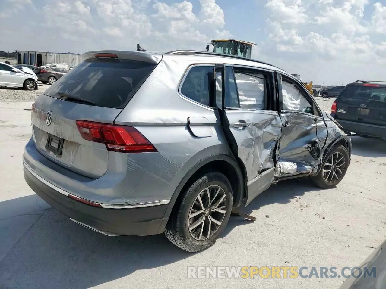3 Photograph of a damaged car 3VV3B7AX5MM100739 VOLKSWAGEN TIGUAN 2021