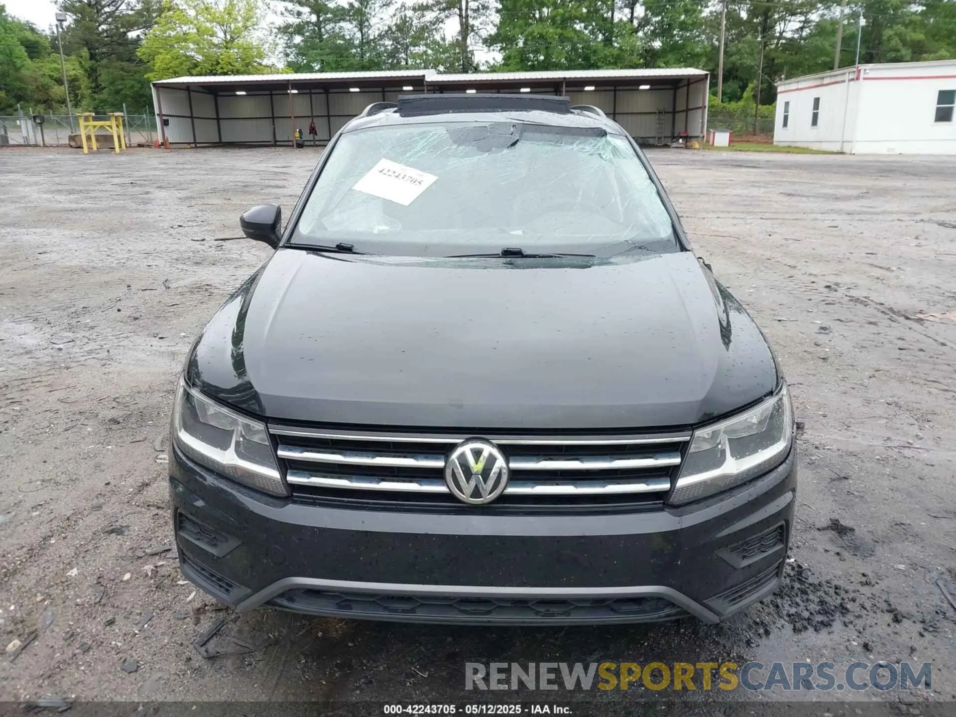11 Photograph of a damaged car 3VV3B7AX6MM021502 VOLKSWAGEN TIGUAN 2021