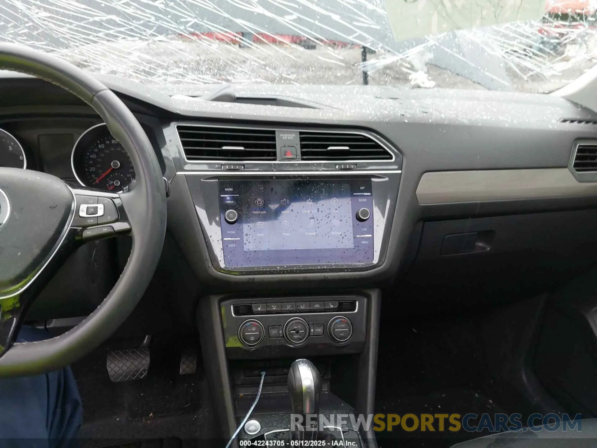 5 Photograph of a damaged car 3VV3B7AX6MM021502 VOLKSWAGEN TIGUAN 2021
