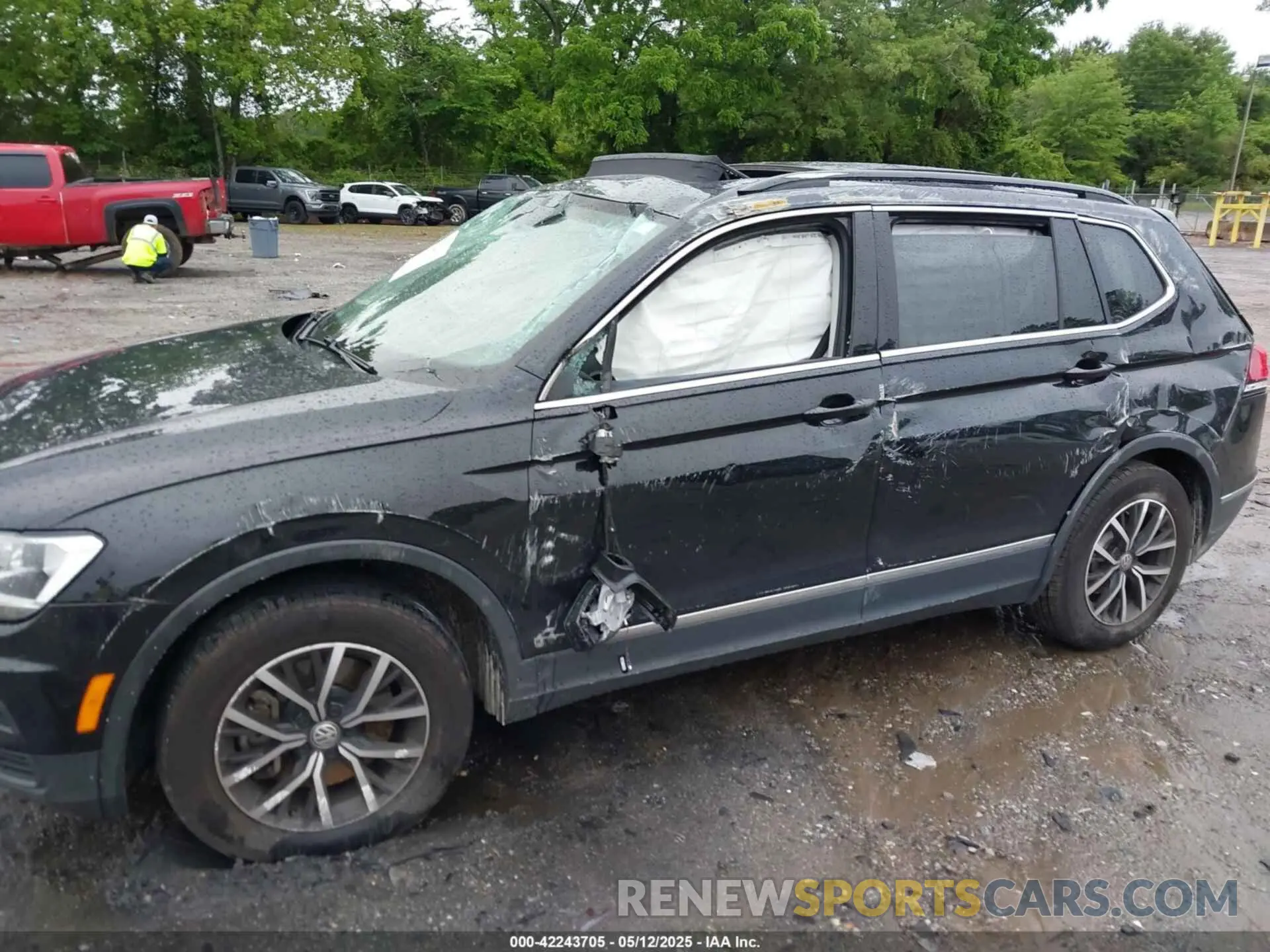 6 Photograph of a damaged car 3VV3B7AX6MM021502 VOLKSWAGEN TIGUAN 2021