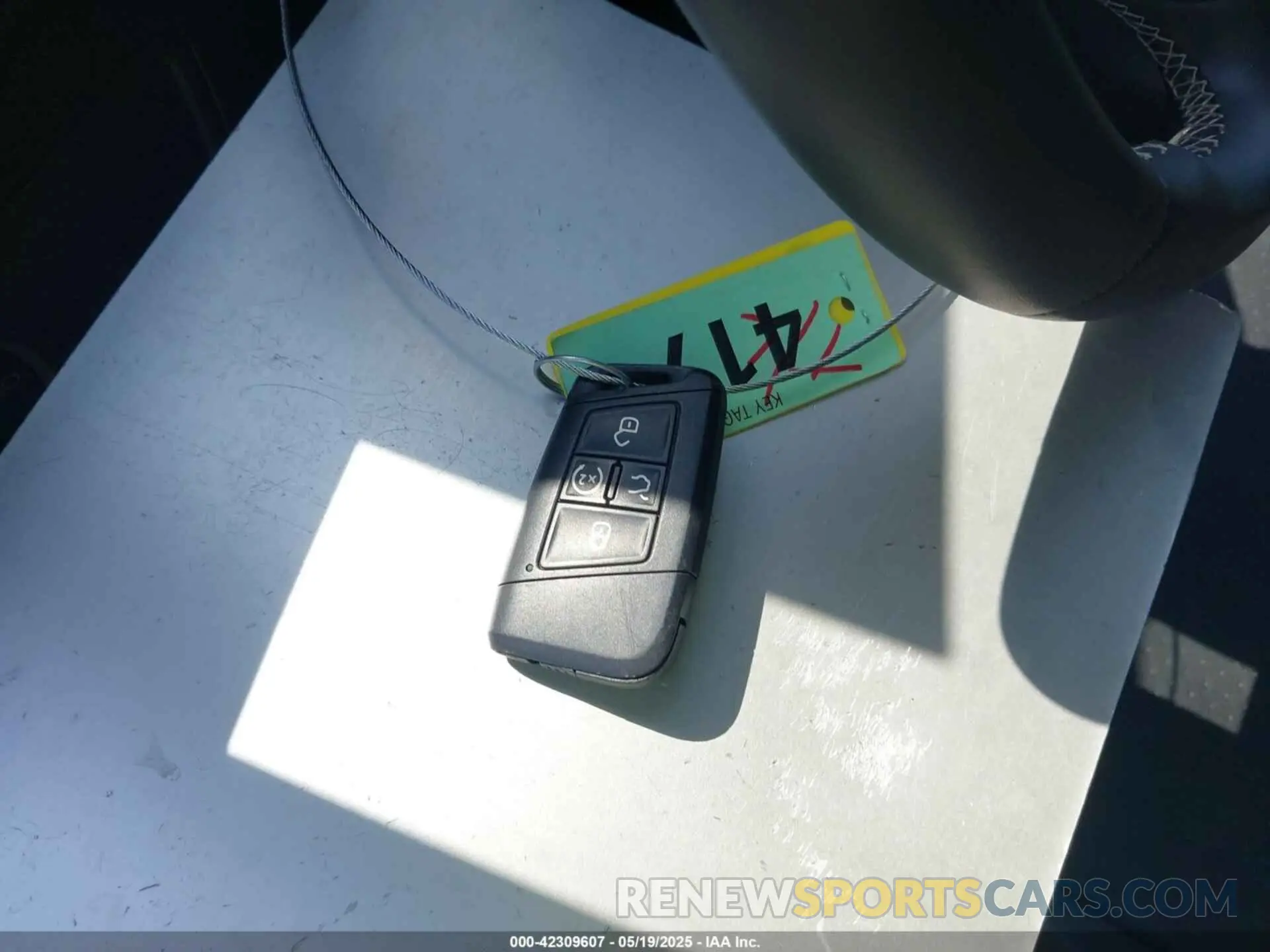 11 Photograph of a damaged car 3VV3B7AX6MM035657 VOLKSWAGEN TIGUAN 2021